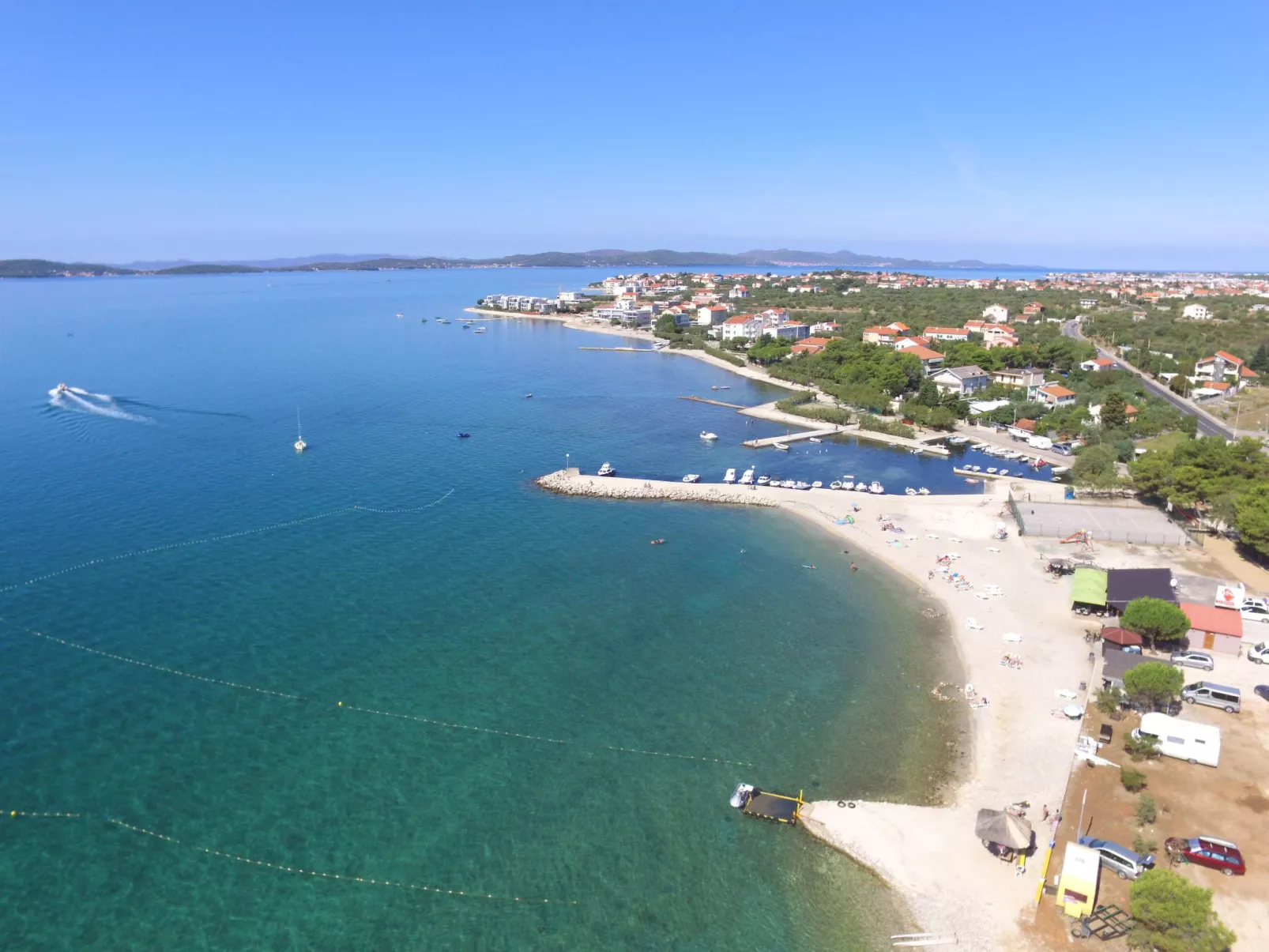 Marina-Dehors