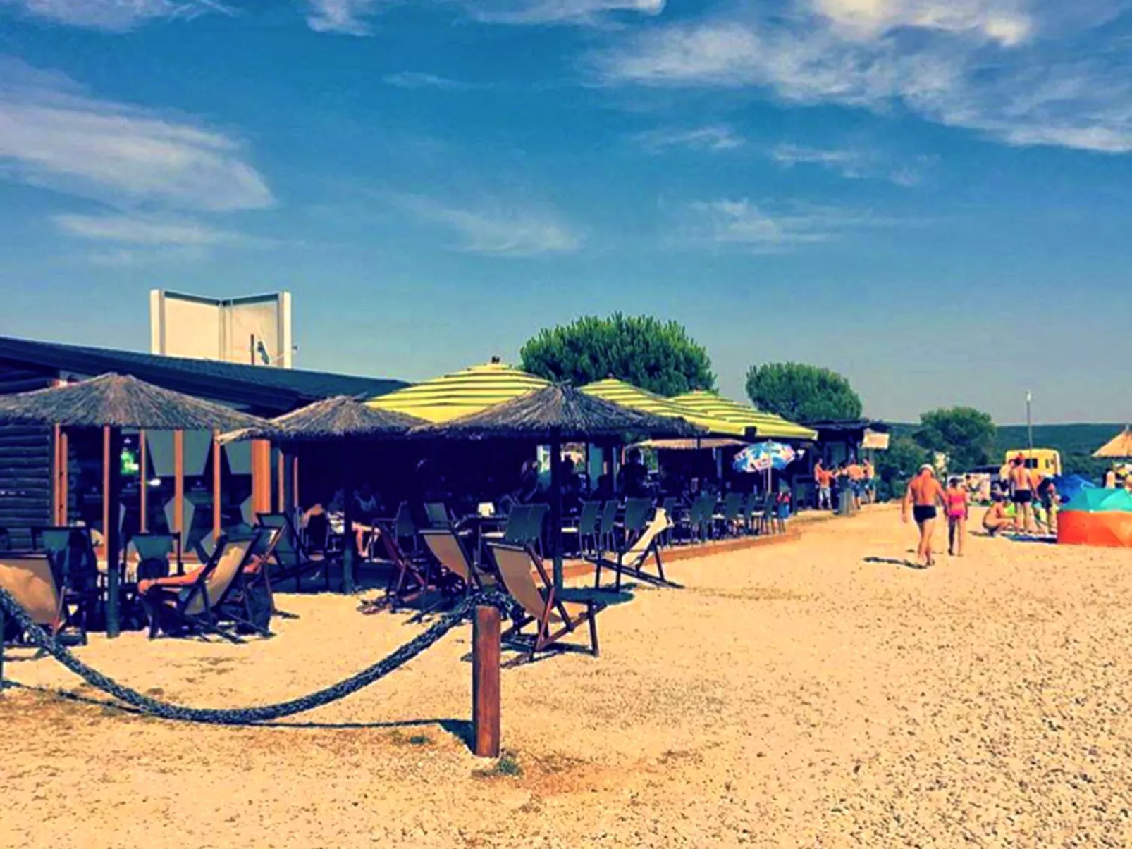 Marina-Dehors