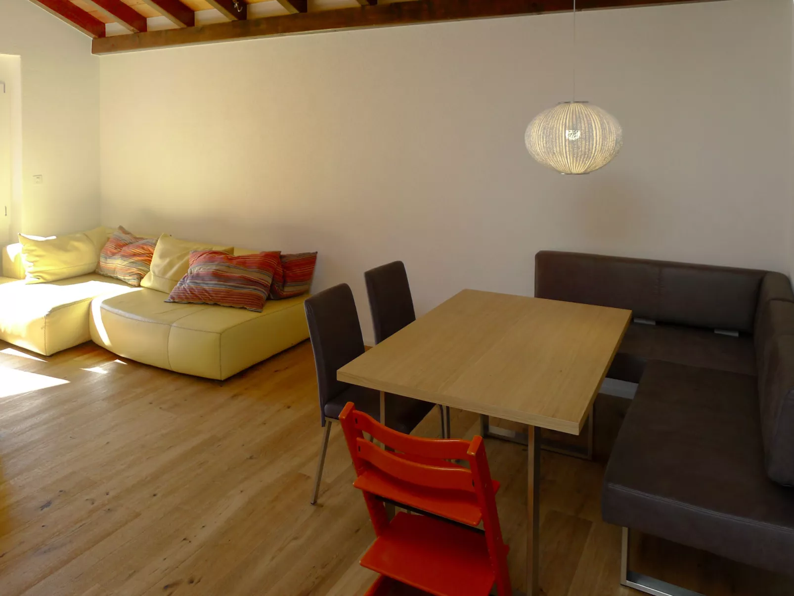 Castello-Inside
