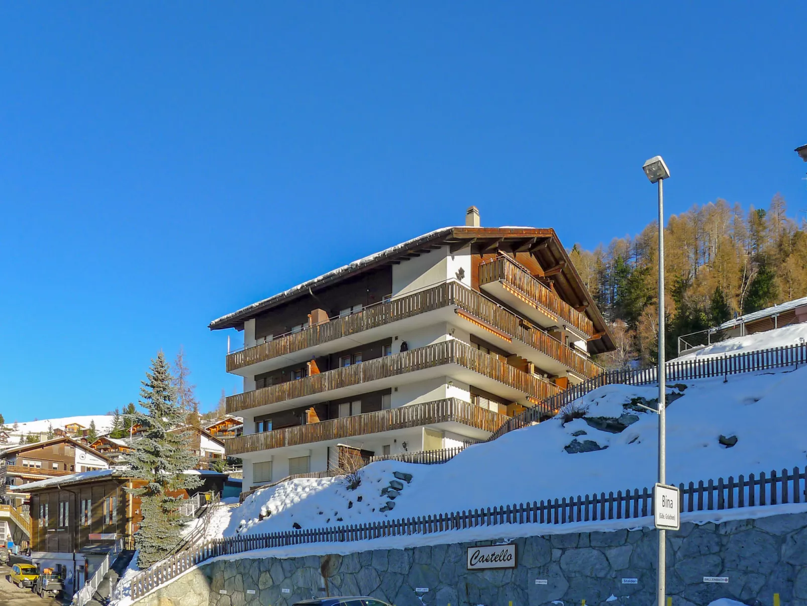 Castello-Outside