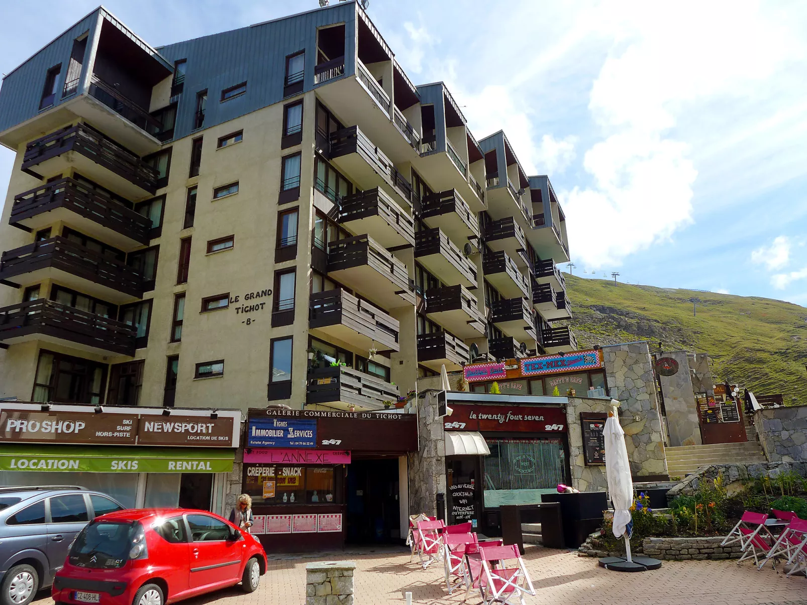 Le Grand Tichot A et B (Val Claret)-Outside