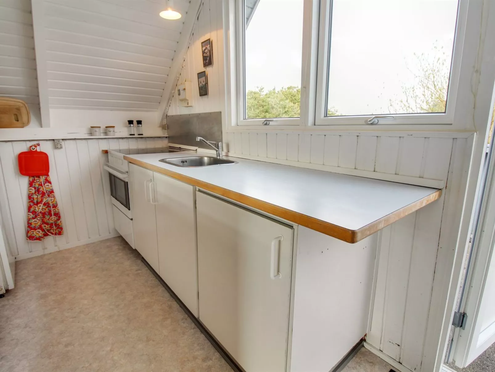 "Algonda" - 500m from the sea-Inside