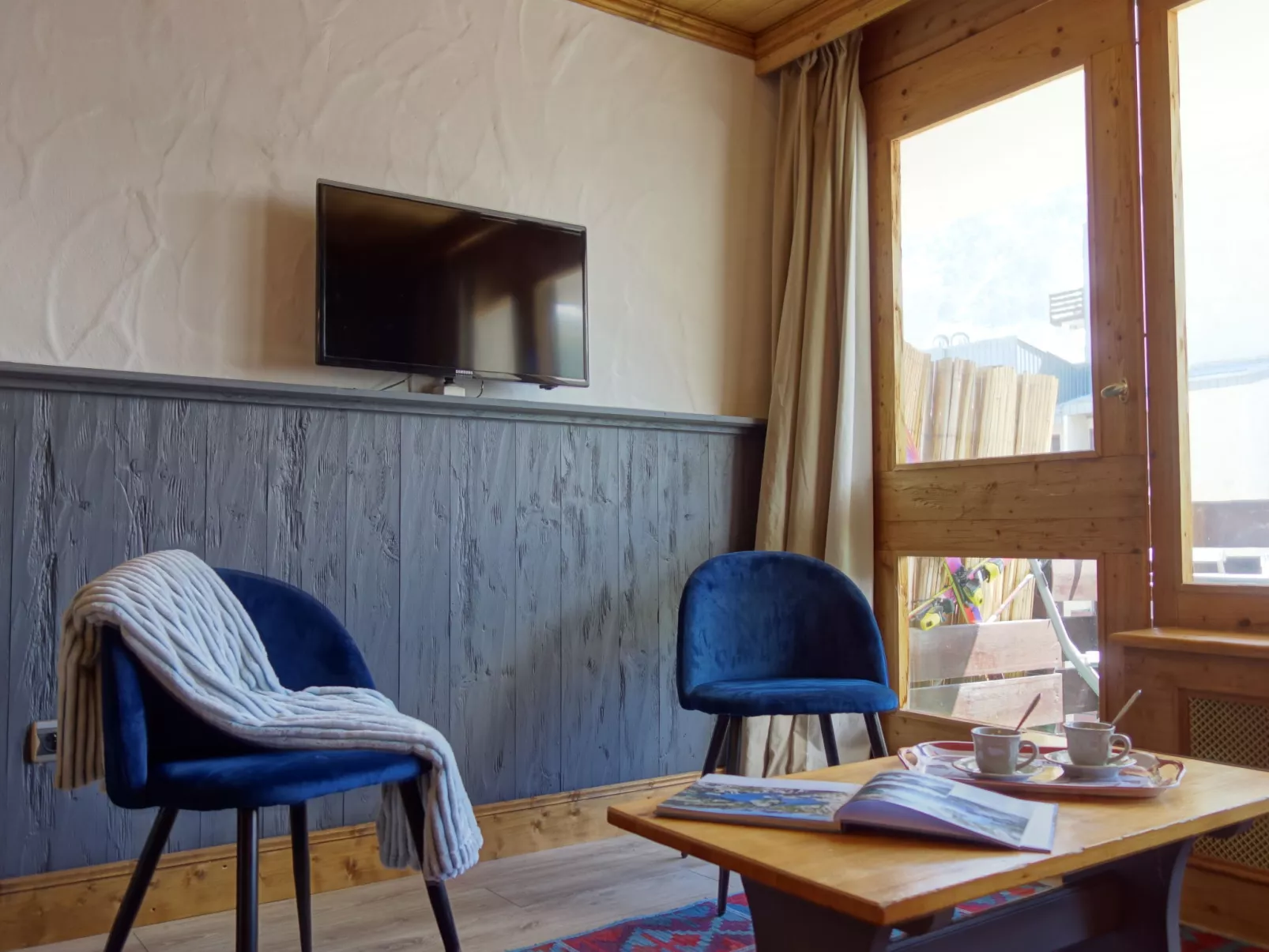 Le Grand Tichot A et B (Val Claret)-Drinnen