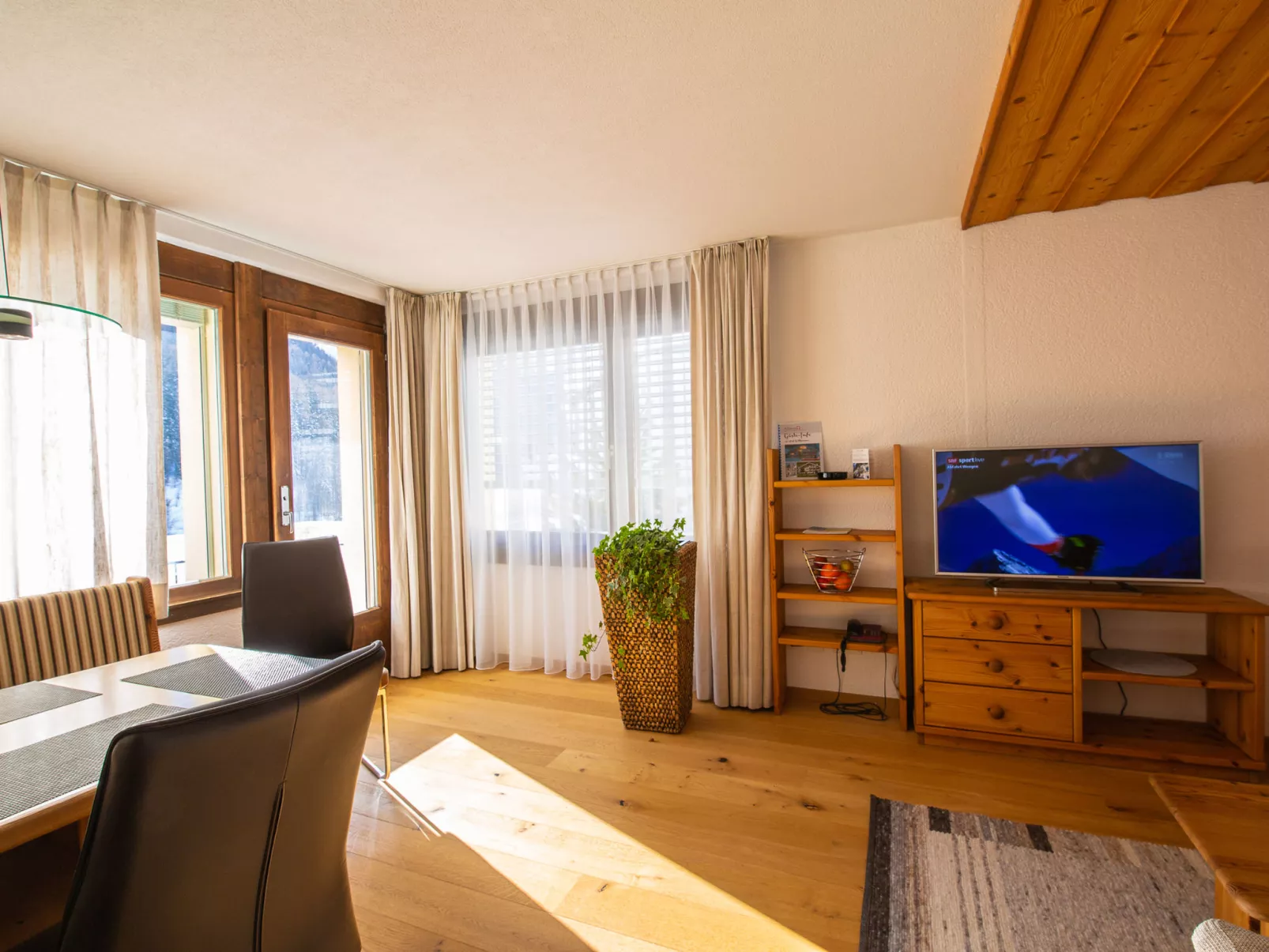 Atlantis Apartments-Inside