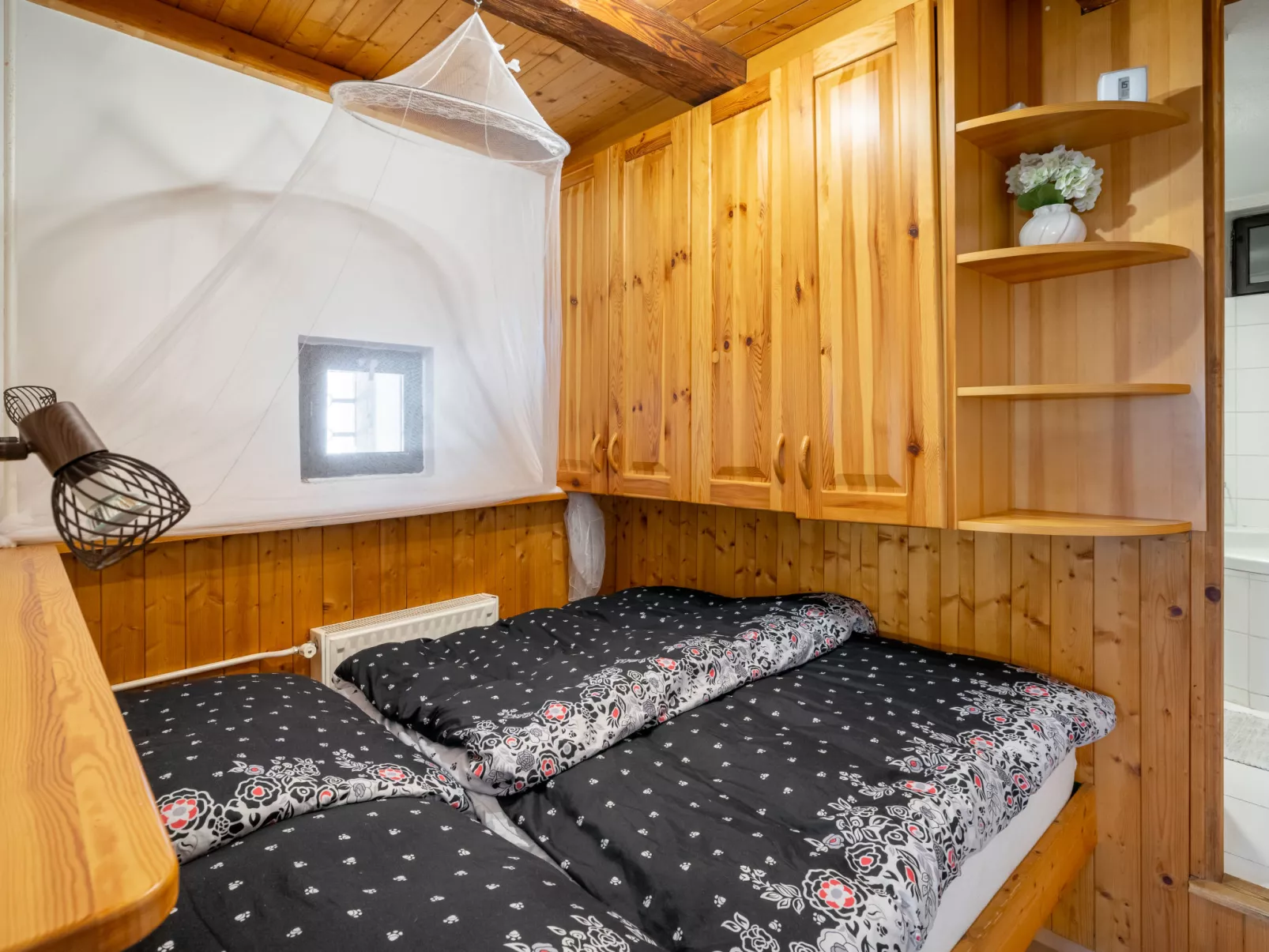 Benešov nad Černou-Inside