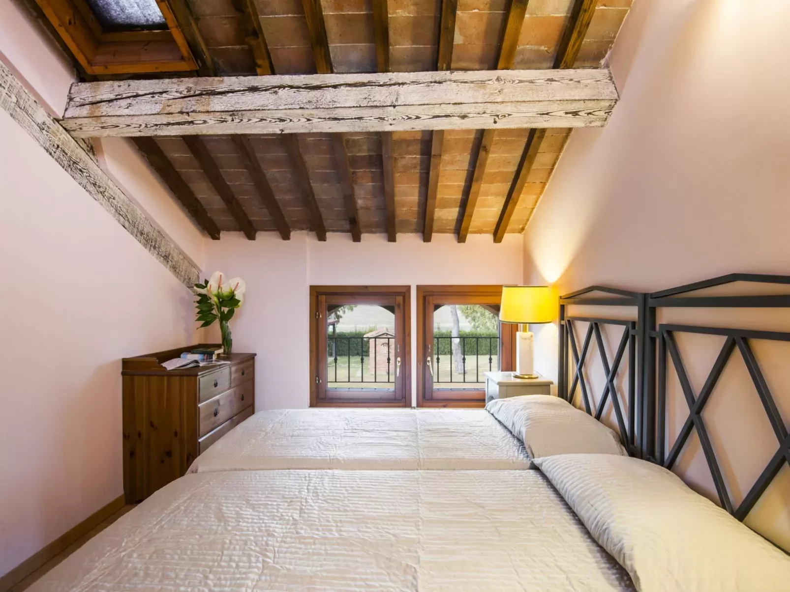 Le Capanne III-Inside