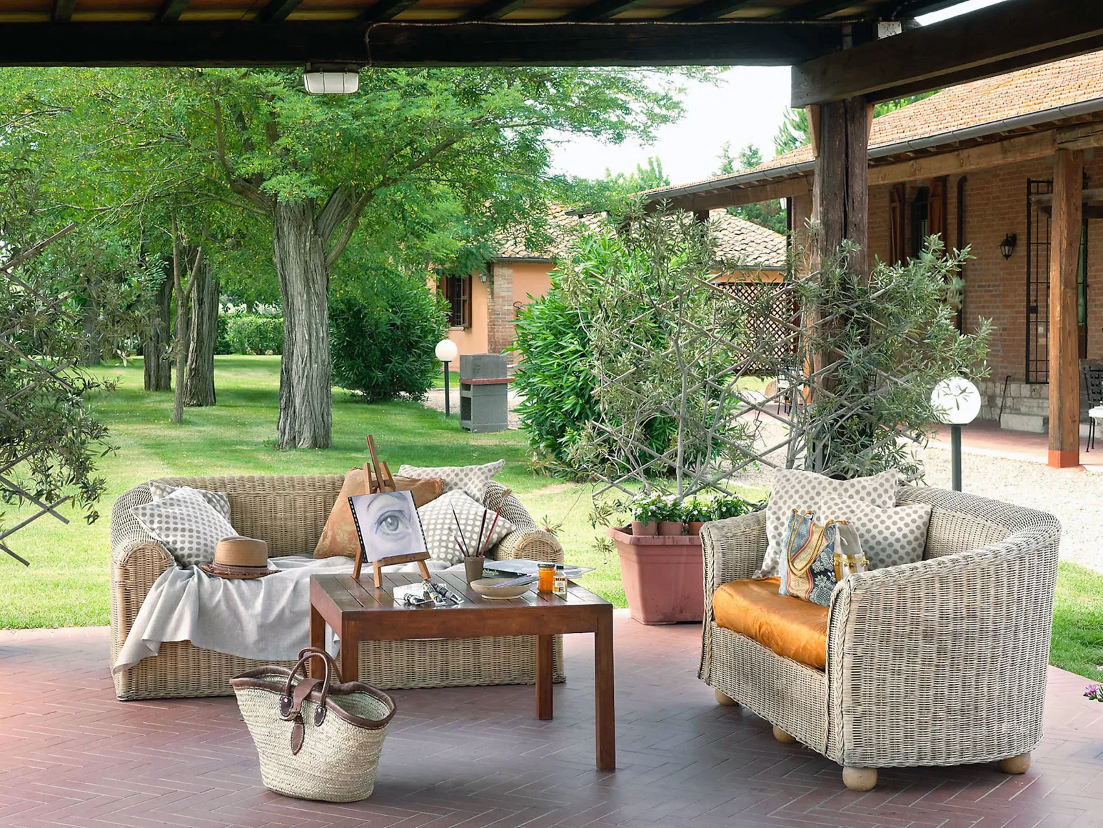 Le Capanne III-Outside