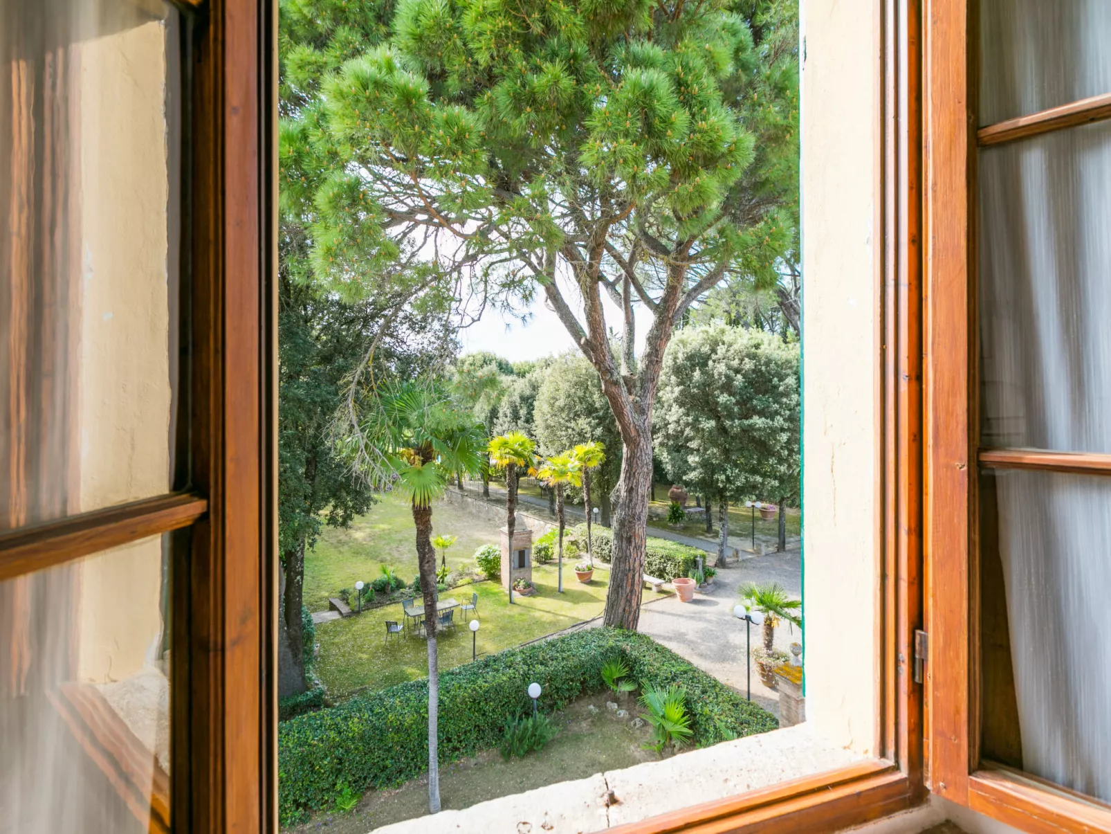 Giuggiolo - Giuggiolo 5-Outside