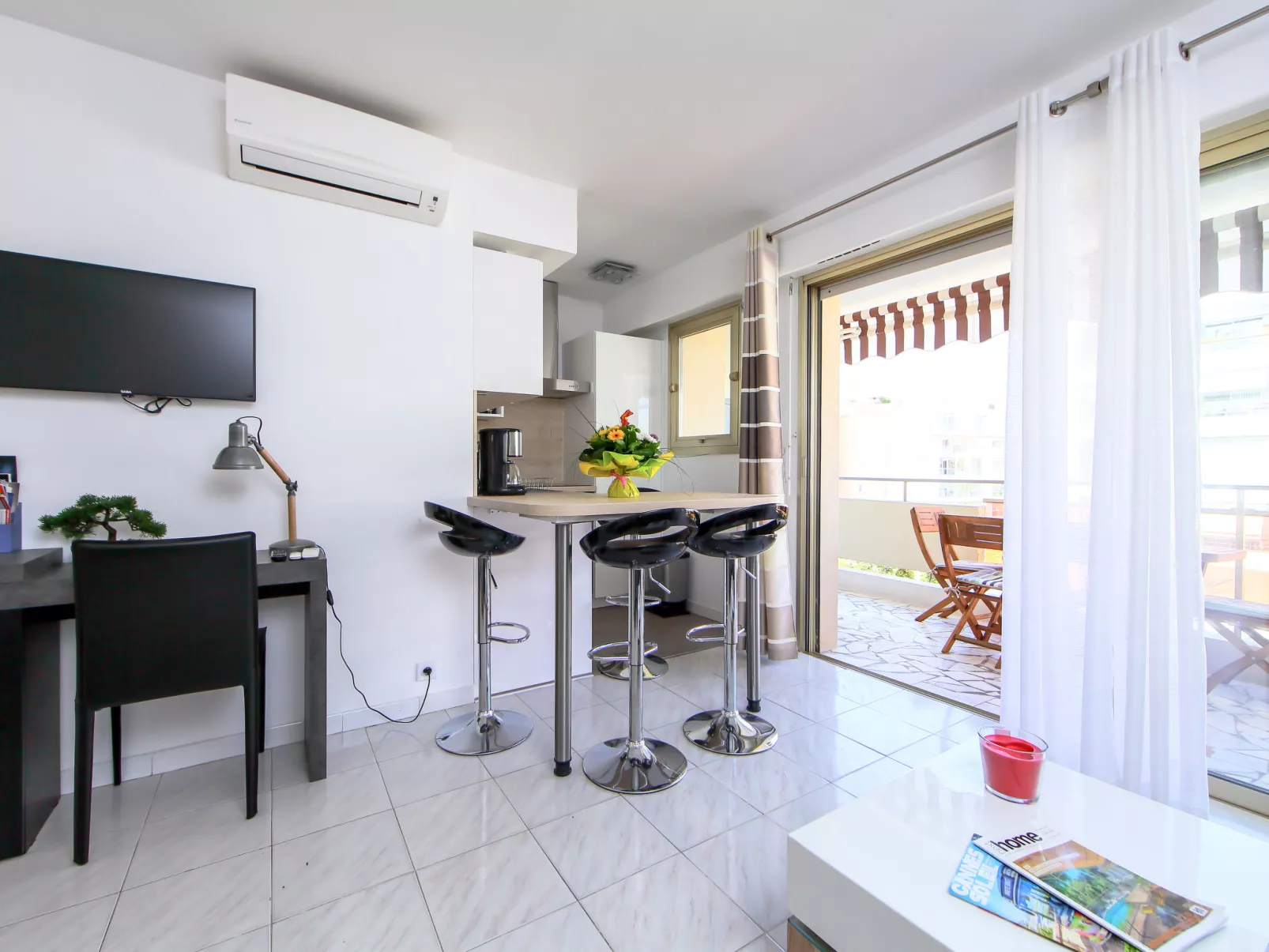 Villa Lerins-Dedans