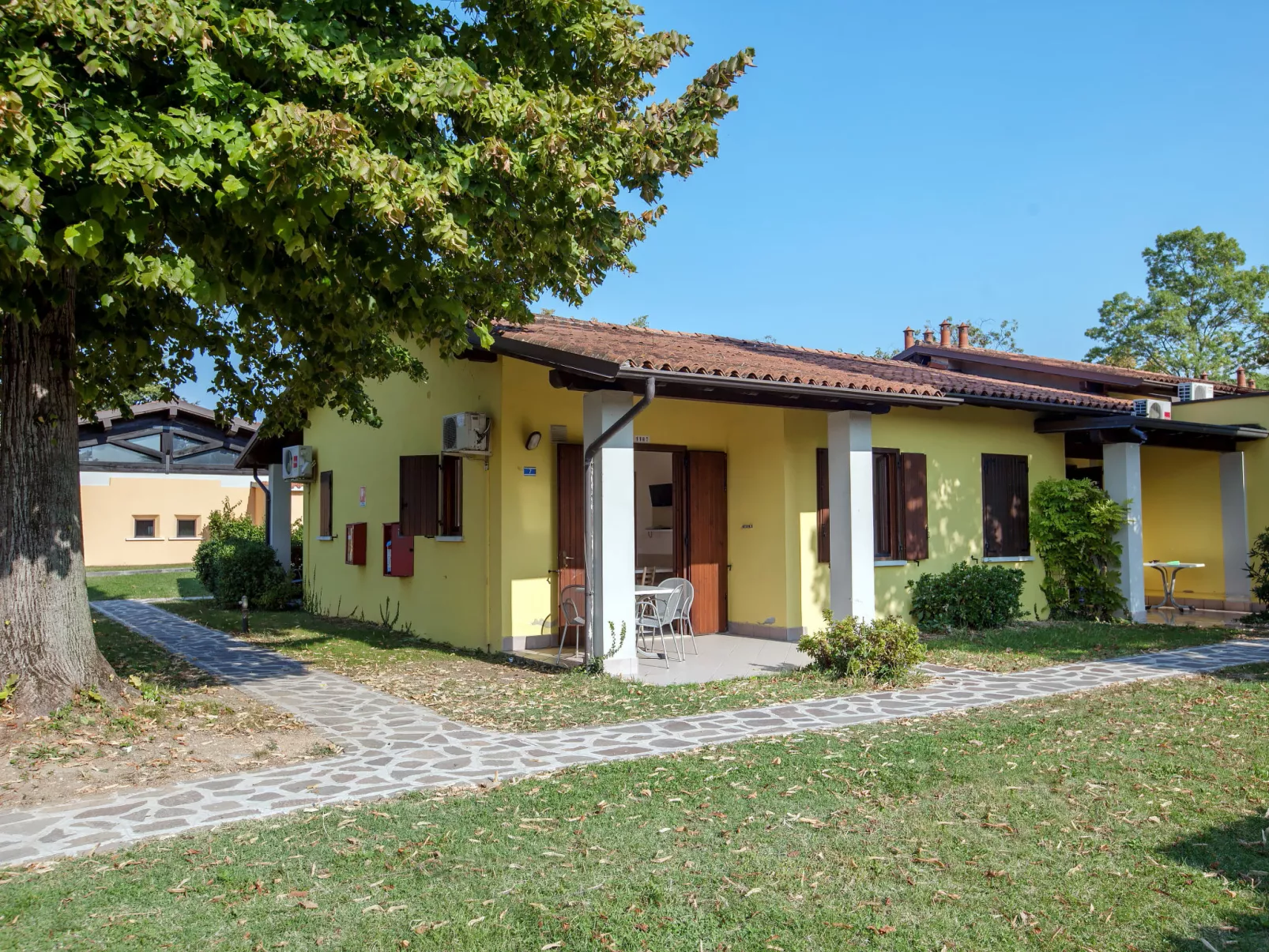 The Garda Village-Outside