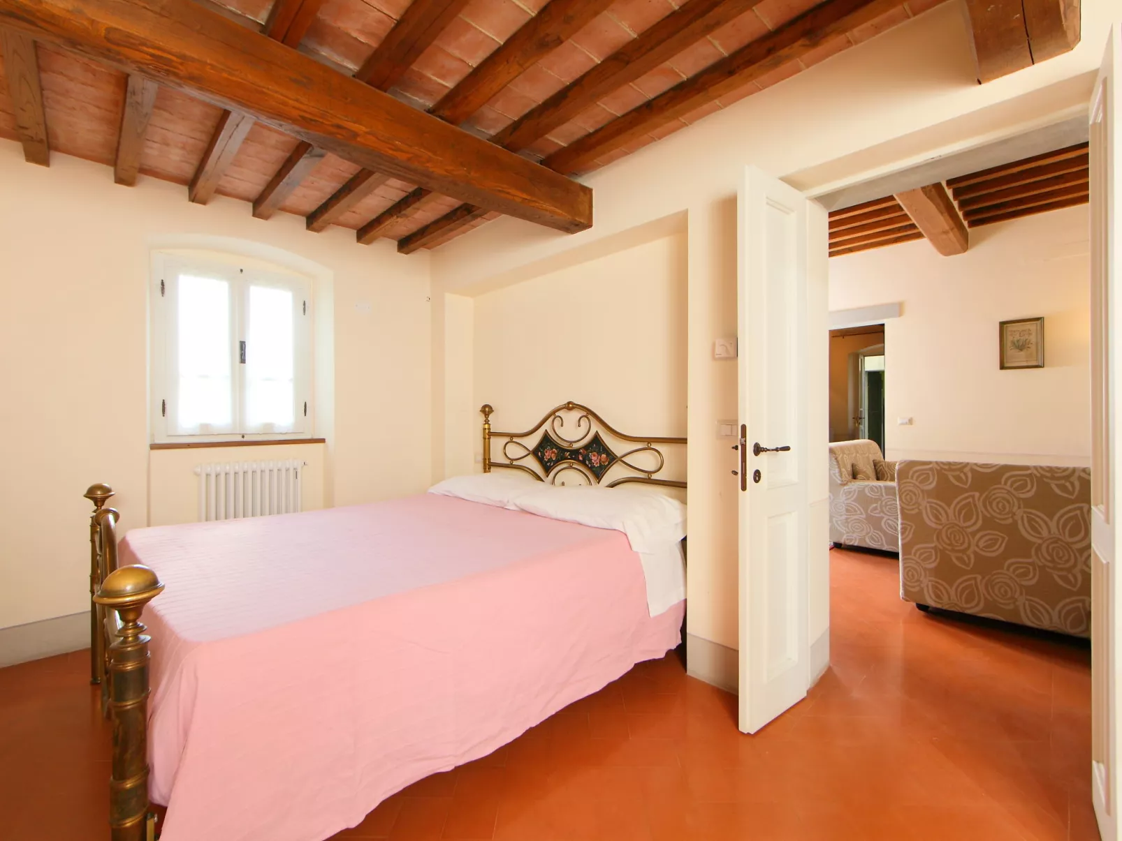 Cortona Sunshine-Inside