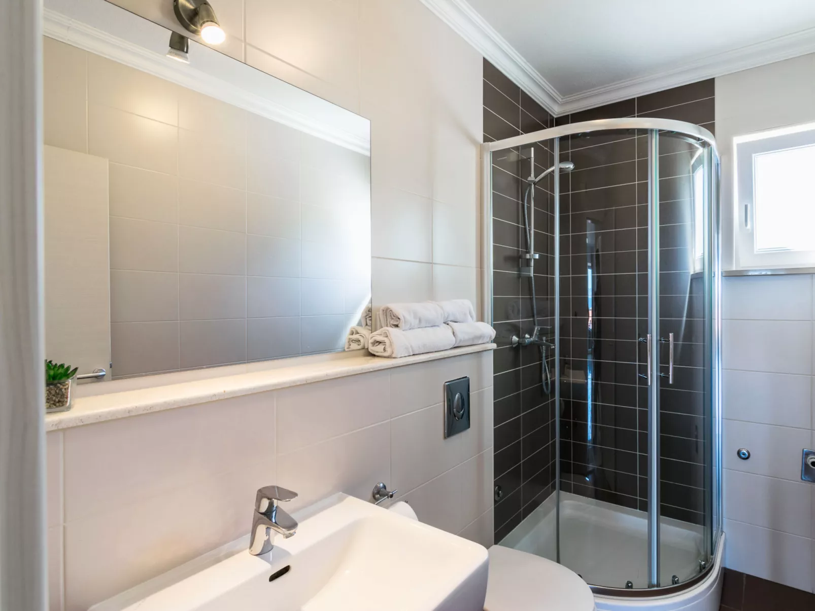 Villa 2 Pools-Inside