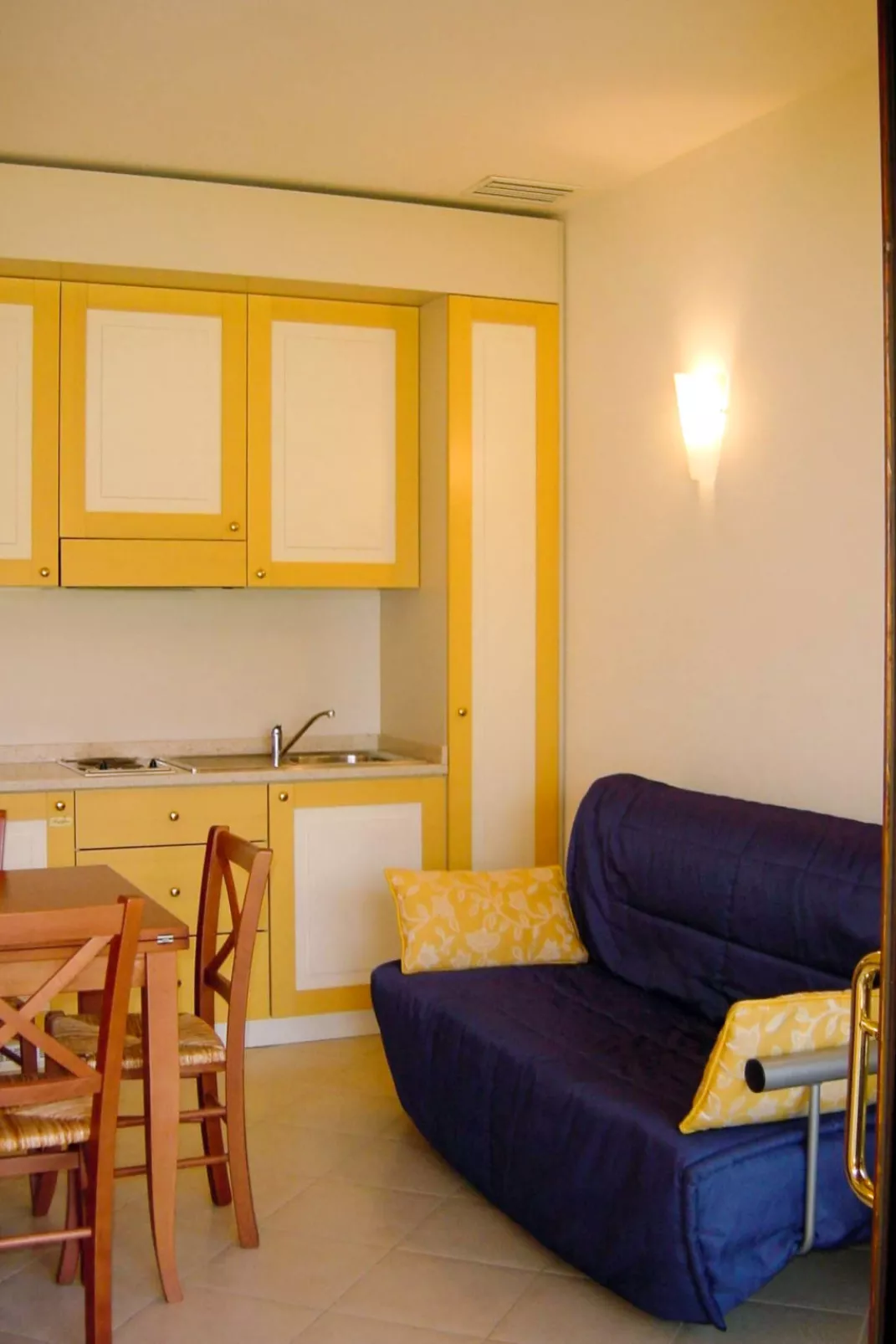 Front Lake Resort Le Corti del Lago-Inside