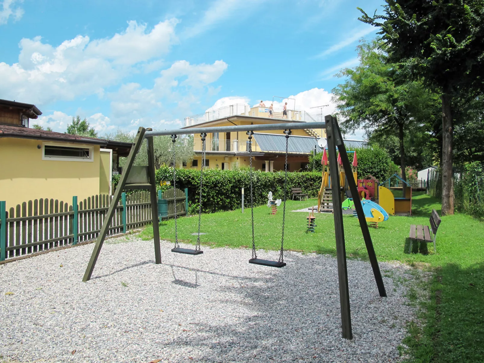 Fior di Sole-Outside