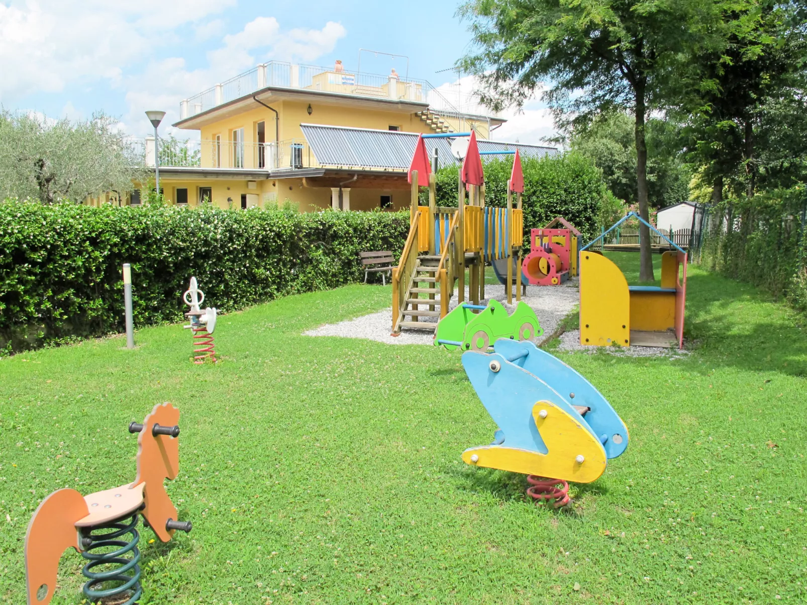 Fior di Sole-Outside
