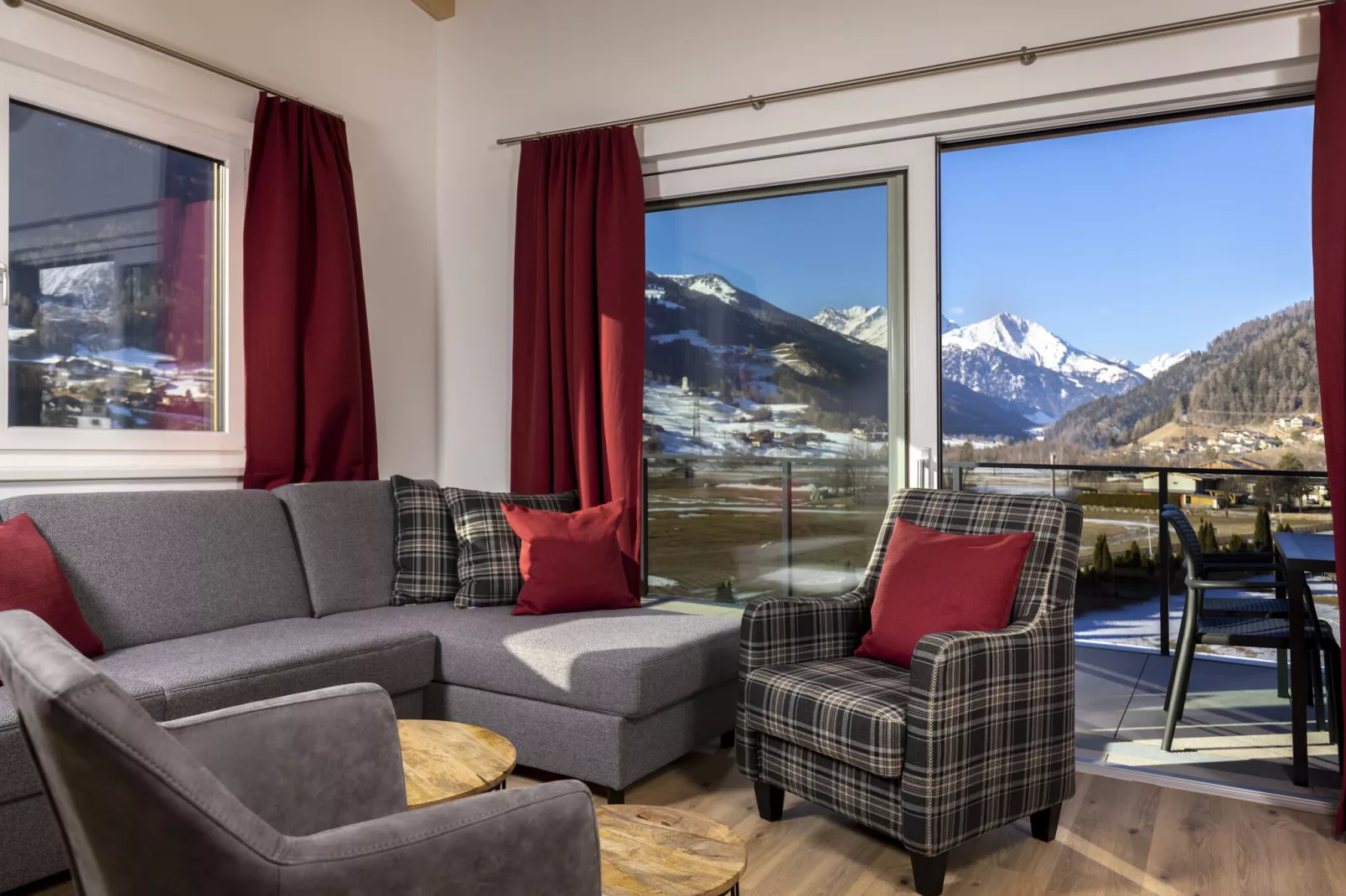 Apartment Alpine Superior-Living room