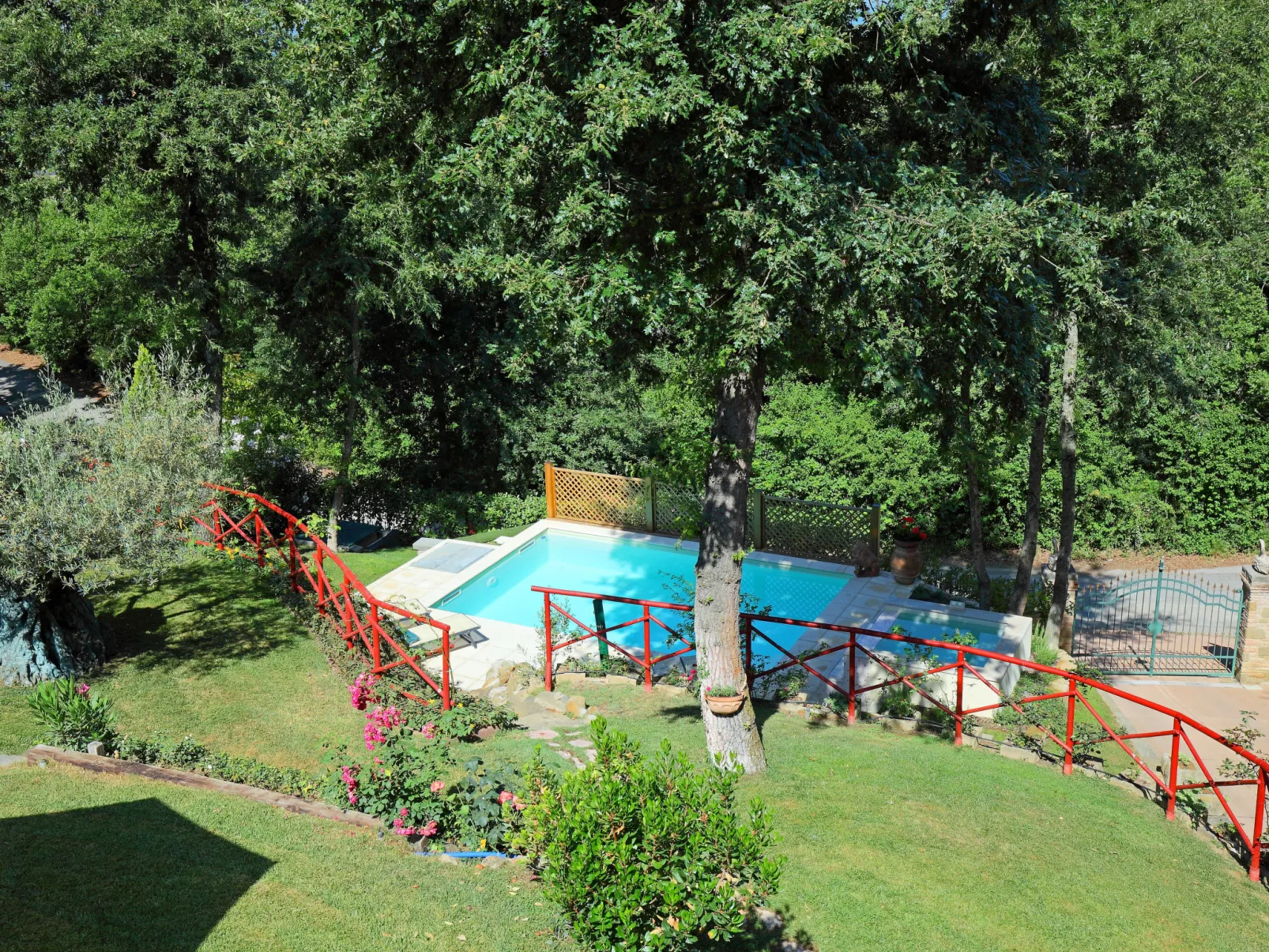 Oleandra sul Lago-Outside