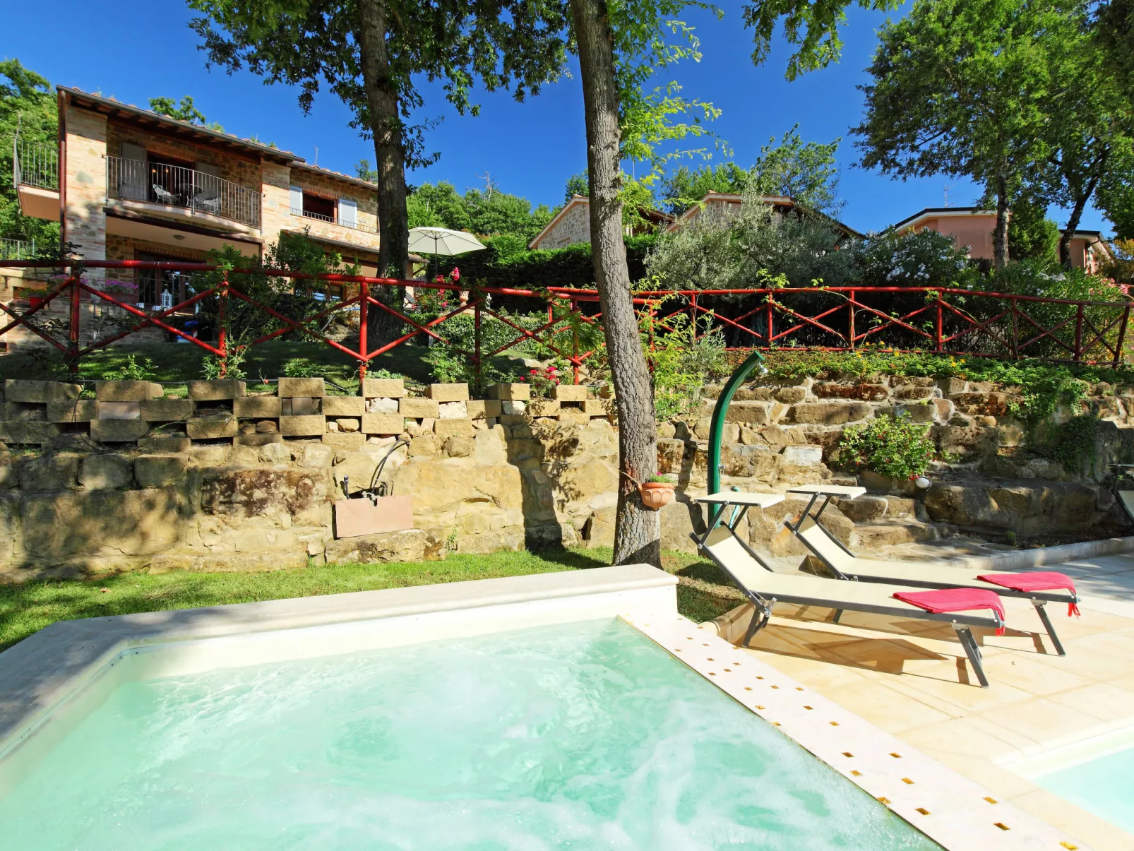 Oleandra sul Lago-Outside