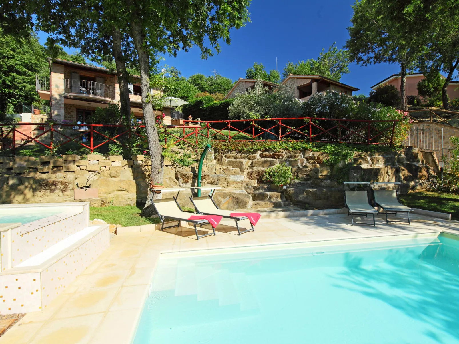 Oleandra sul Lago-Outside