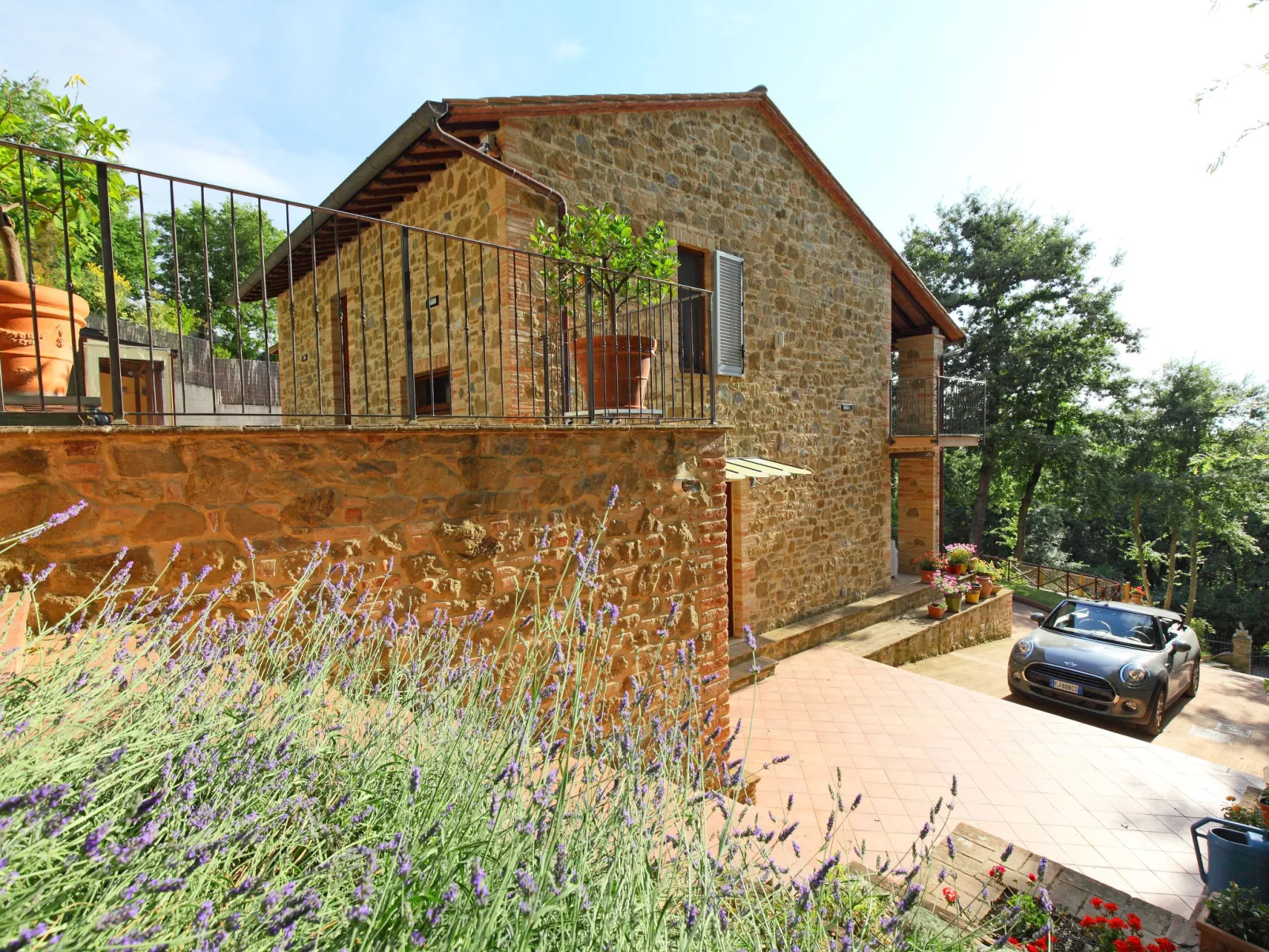 Oleandra sul Lago-Outside