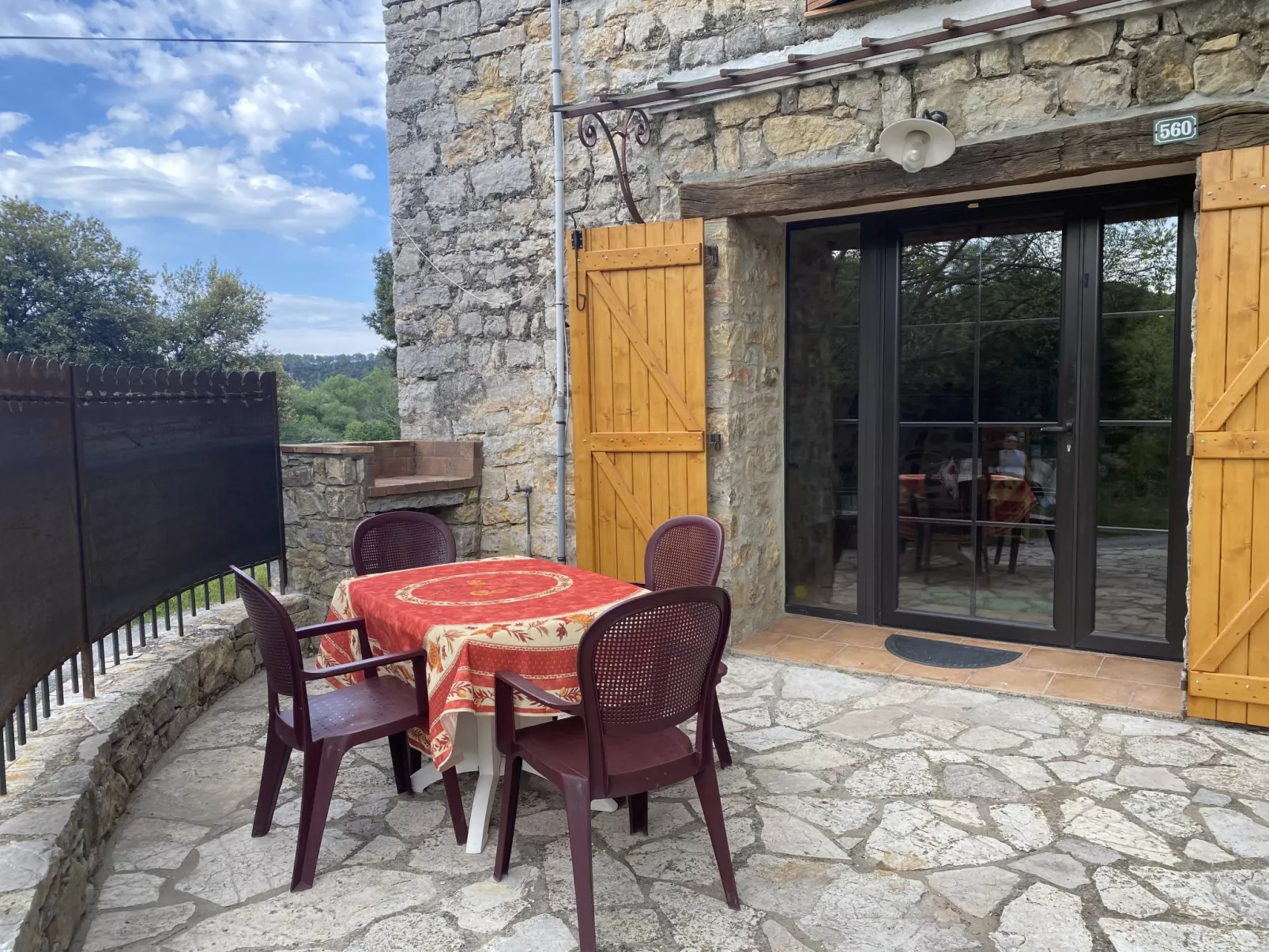 La Bergerie de Sainte Croix-Outside