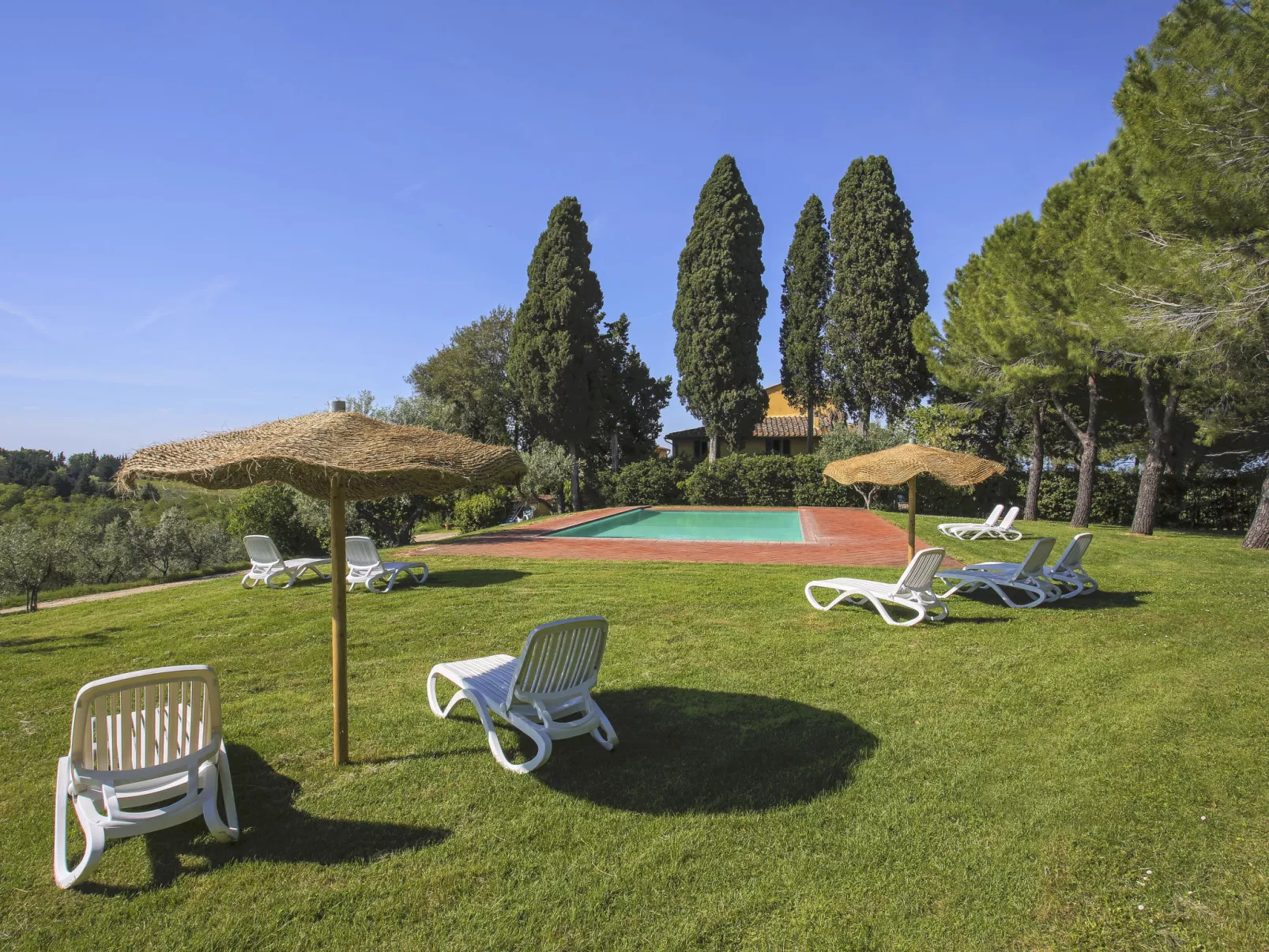 Campiglia-Outside