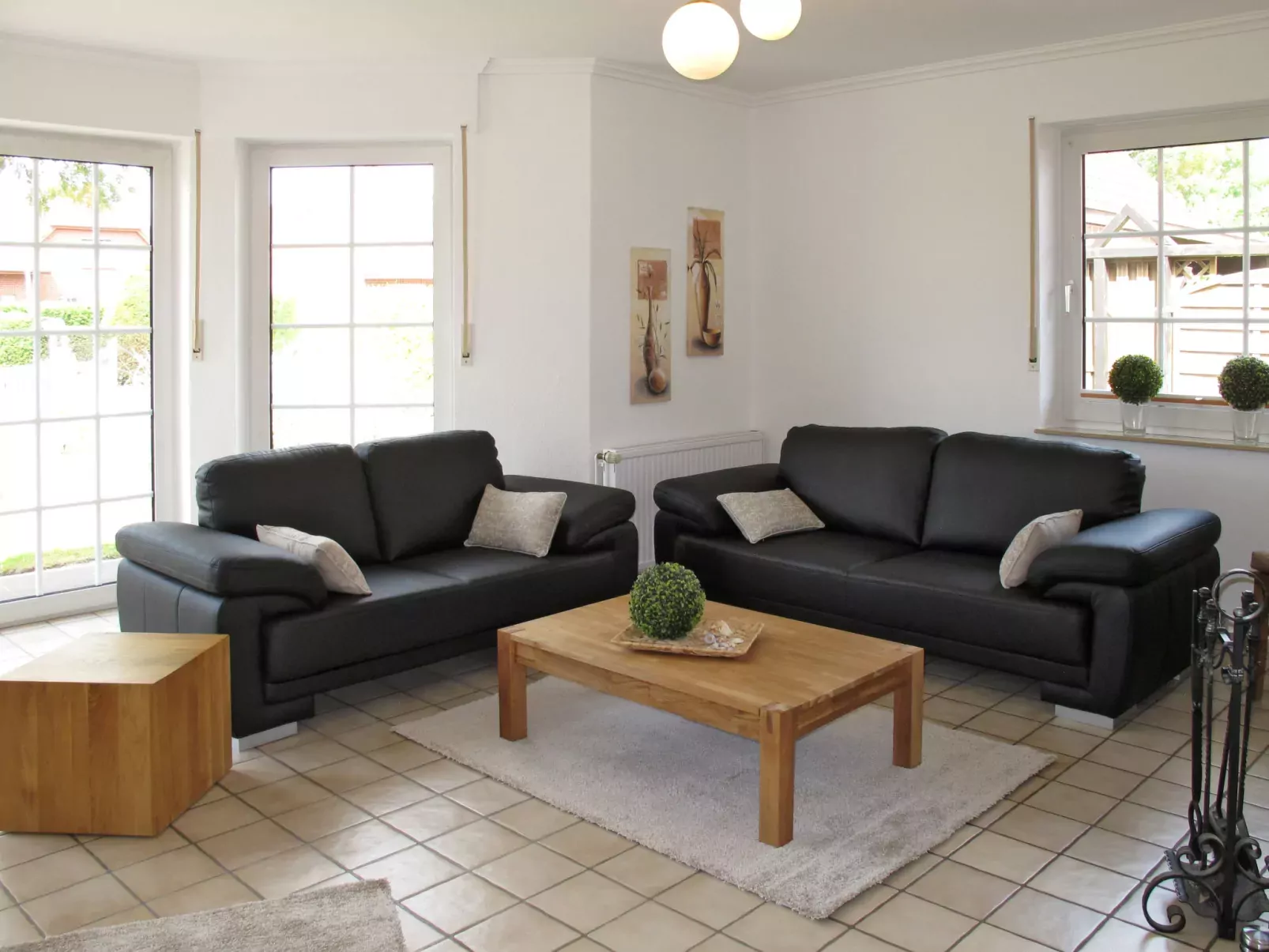 Christa (HOK110)-Inside