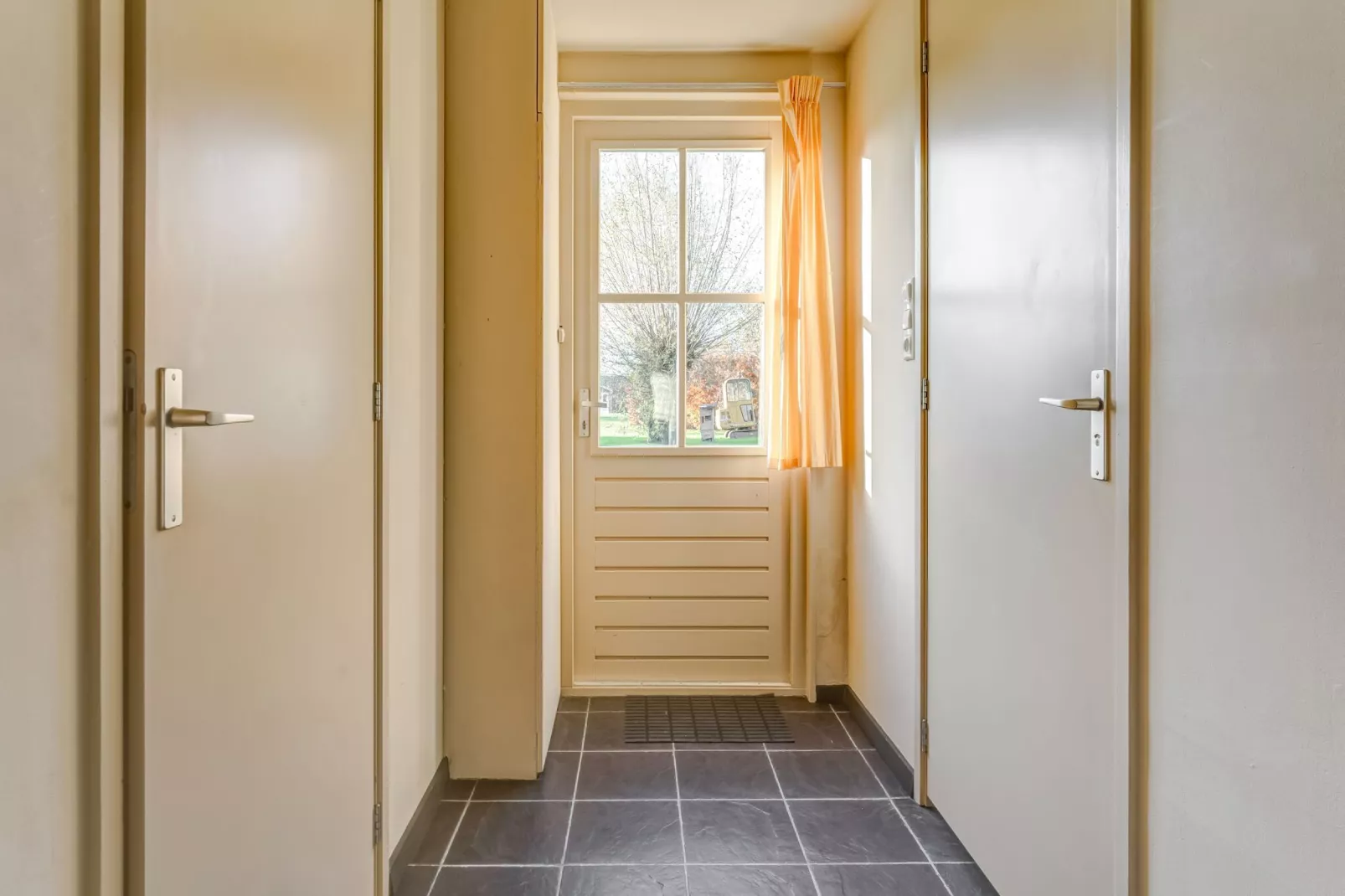 Vakantiehuisje 5 Aarde Groene Camping Lage Zwaluwe-Flur