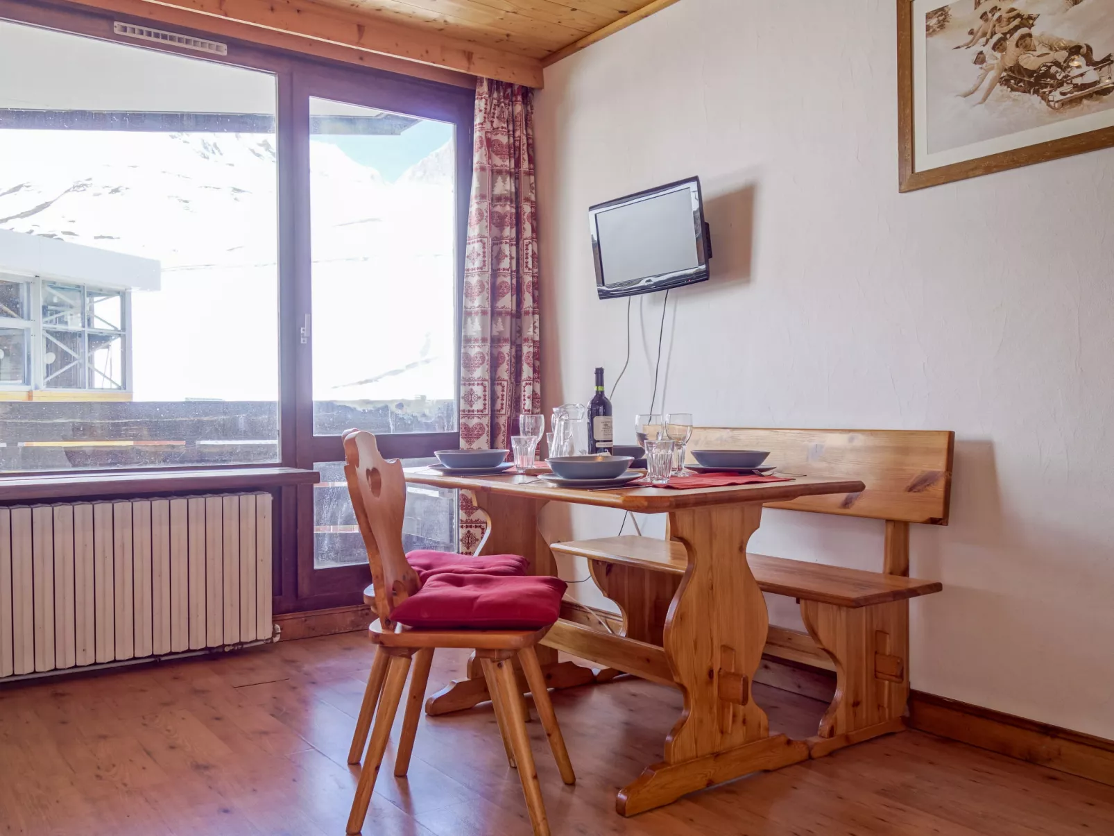 Les Genepis (Val Claret)-Inside