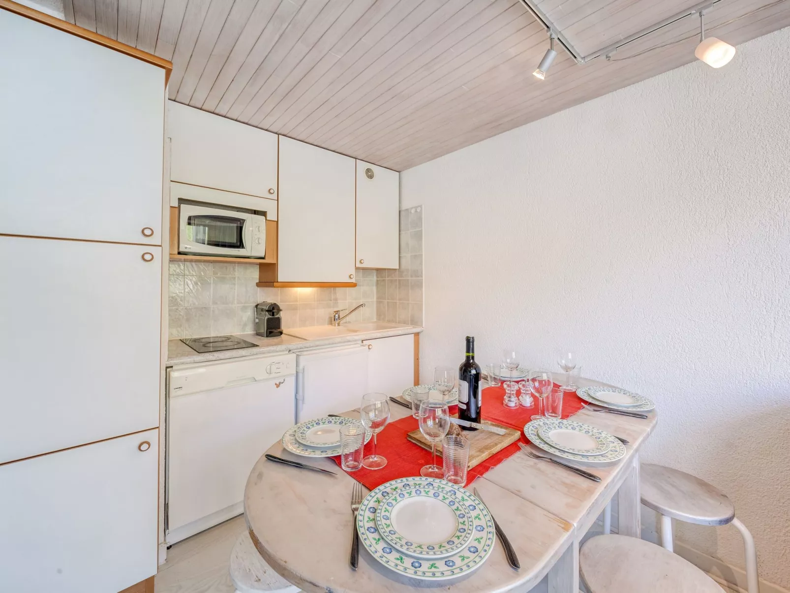 Les Genepis (Val Claret)-Dedans