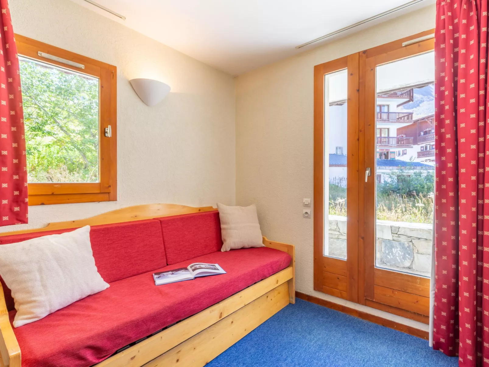 Chalet Club (Val Claret)-Inside