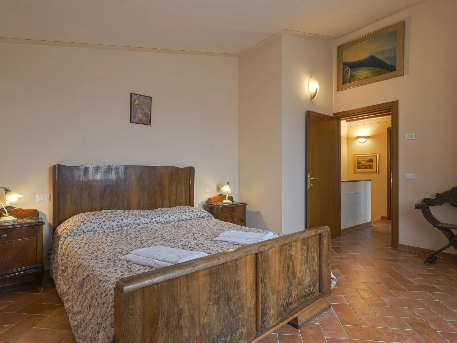 Montechioccioli-Inside