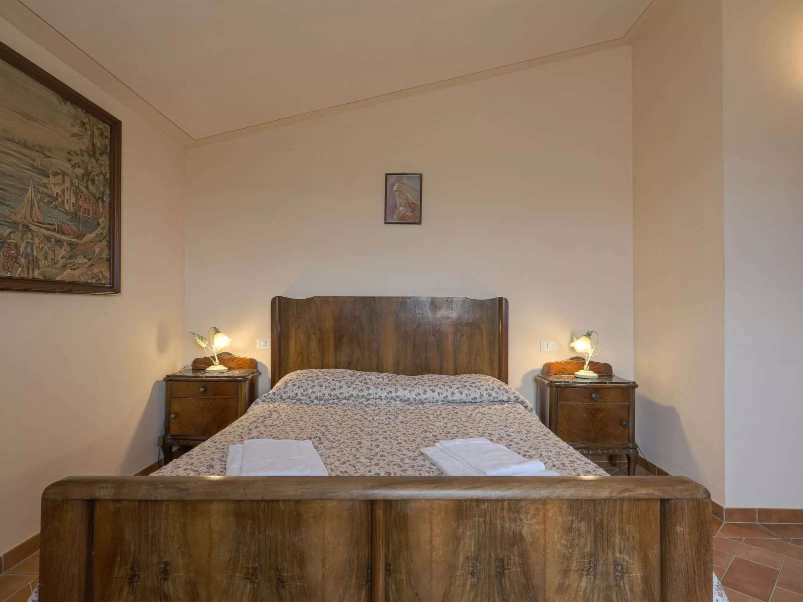 Montechioccioli-Inside