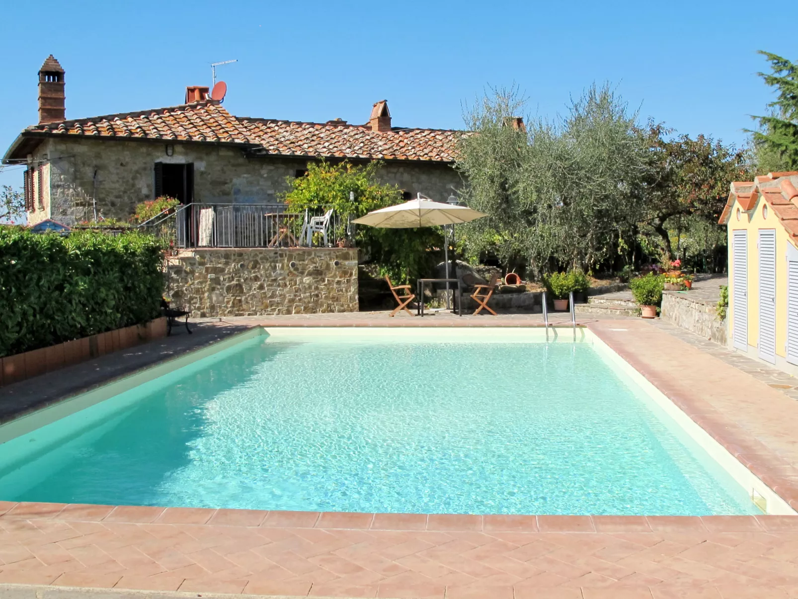 Montechioccioli-Outside