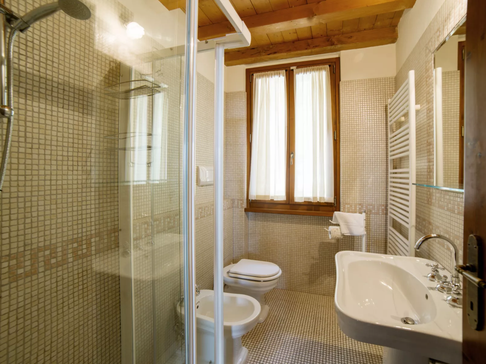 Borgo Alba Chiara-Inside