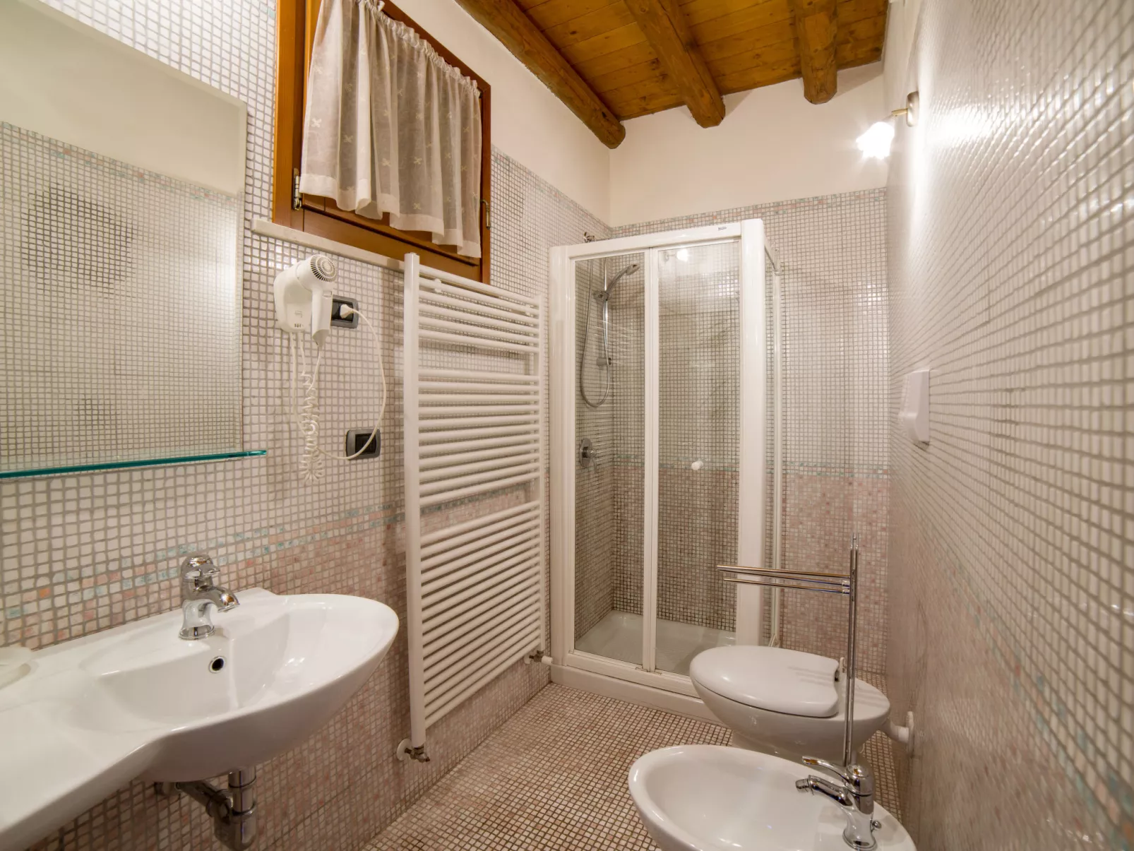 Borgo Alba Chiara-Inside