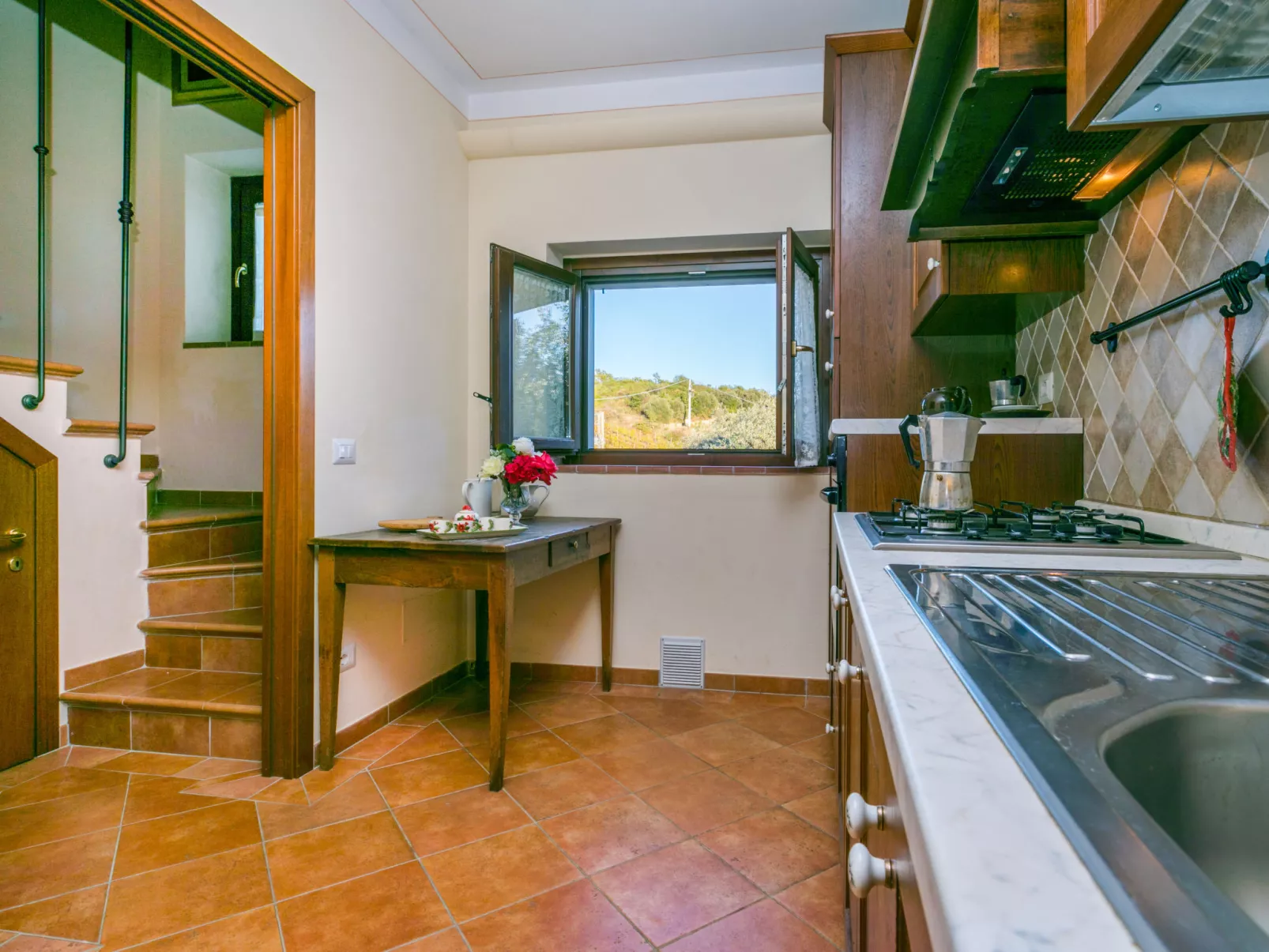 Montechioccioli-Inside