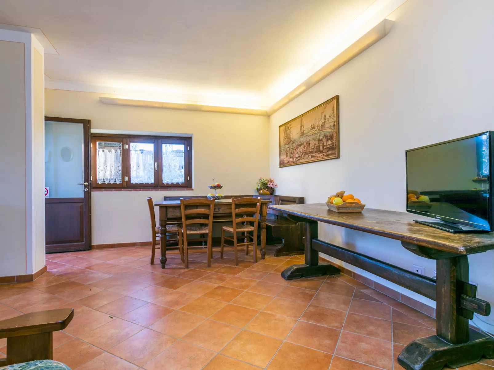 Montechioccioli-Inside
