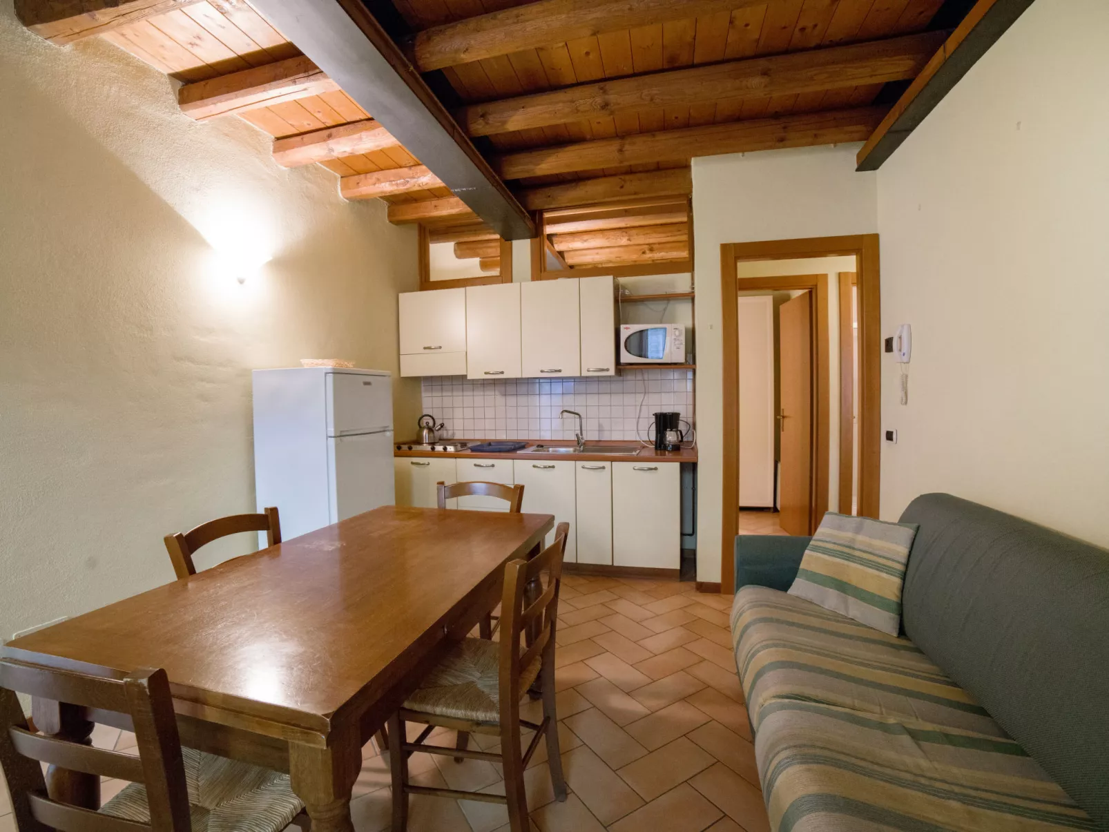 Borgo Alba Chiara-Drinnen