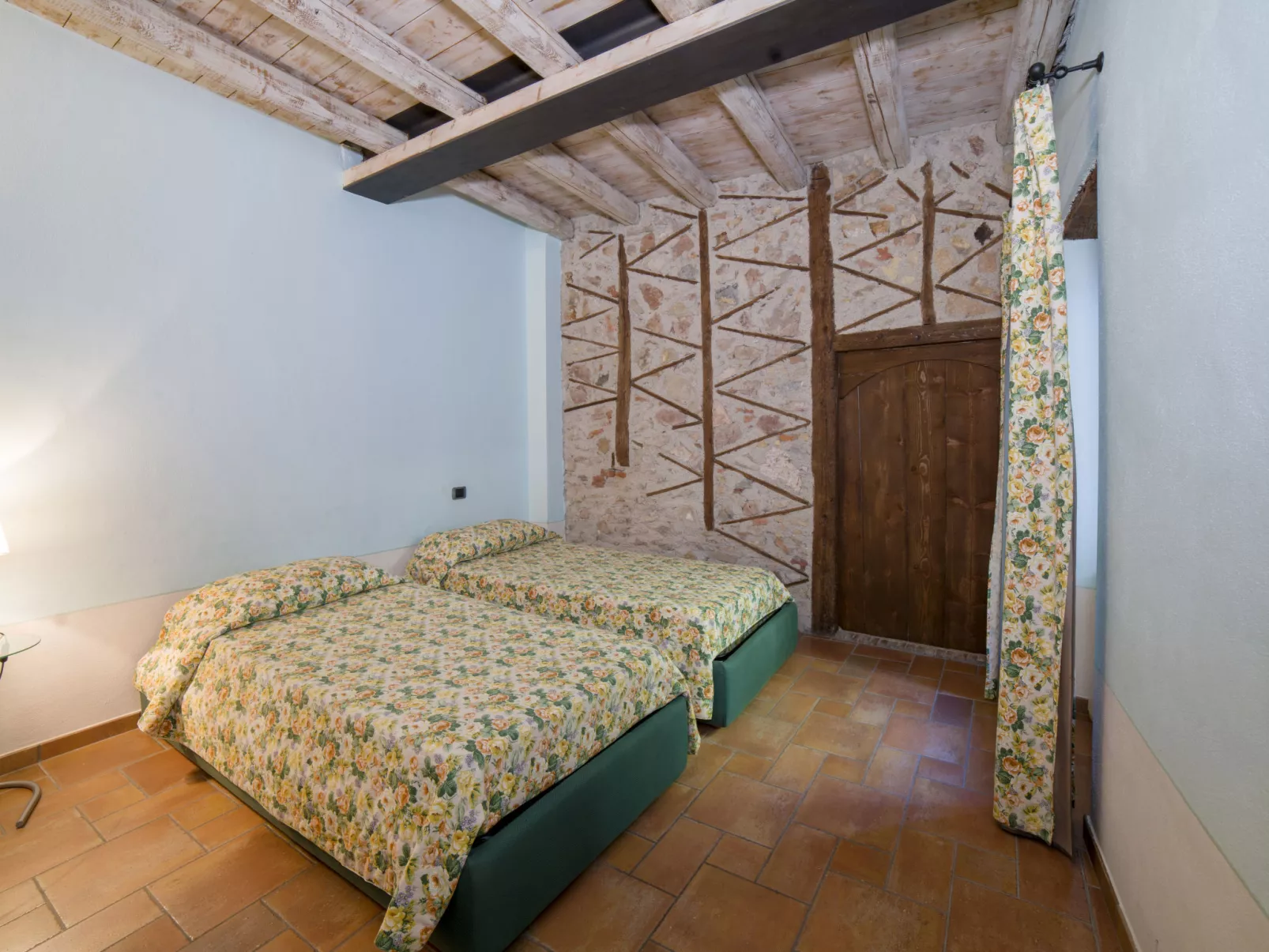 Borgo Alba Chiara-Drinnen