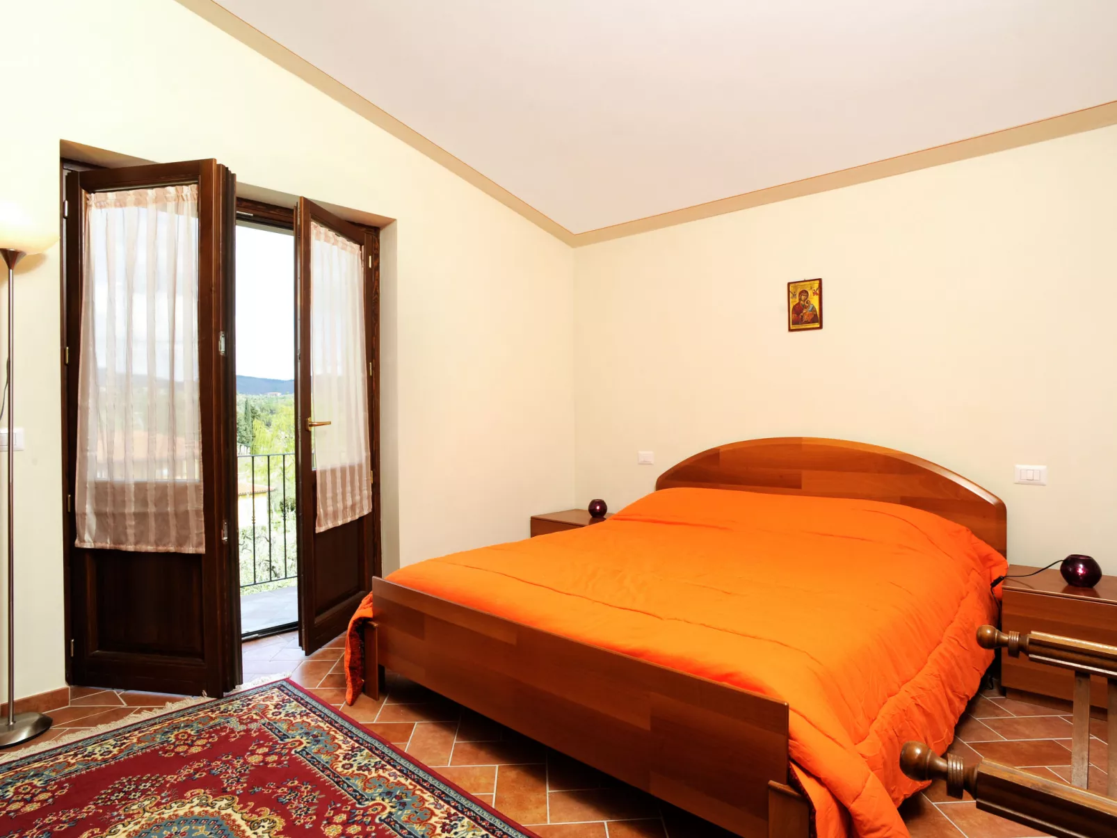 Montechioccioli-Inside