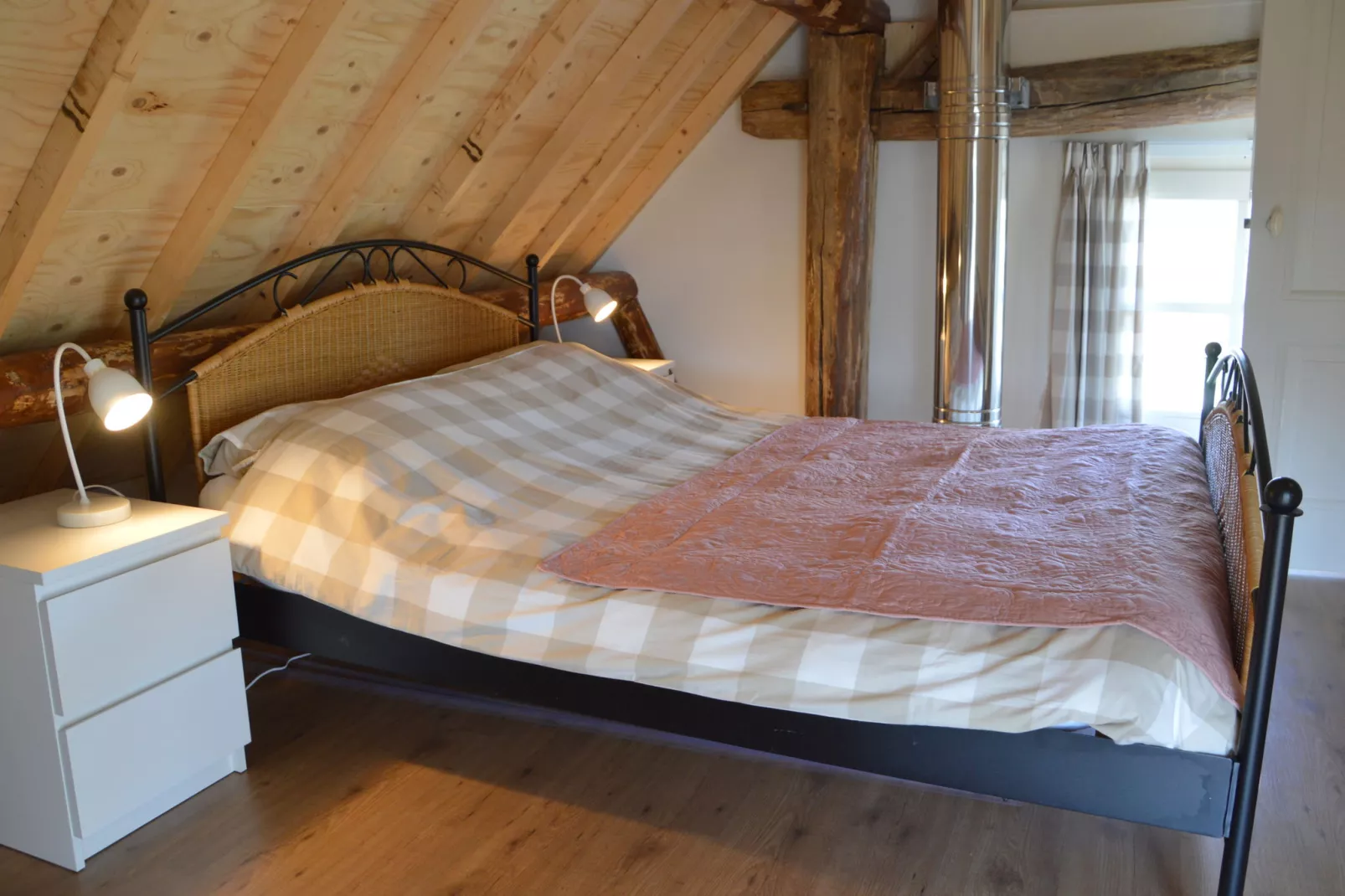 Het Biesbosch huisje-Schlafzimmer