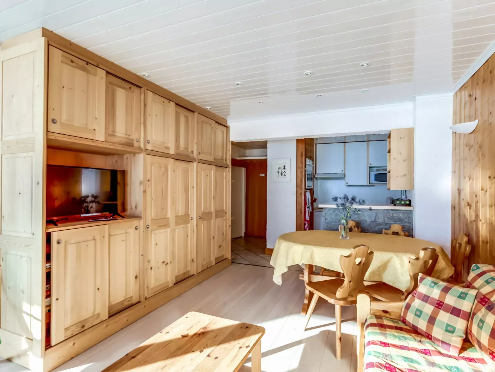 Les Cimes (Le Lac)-Inside