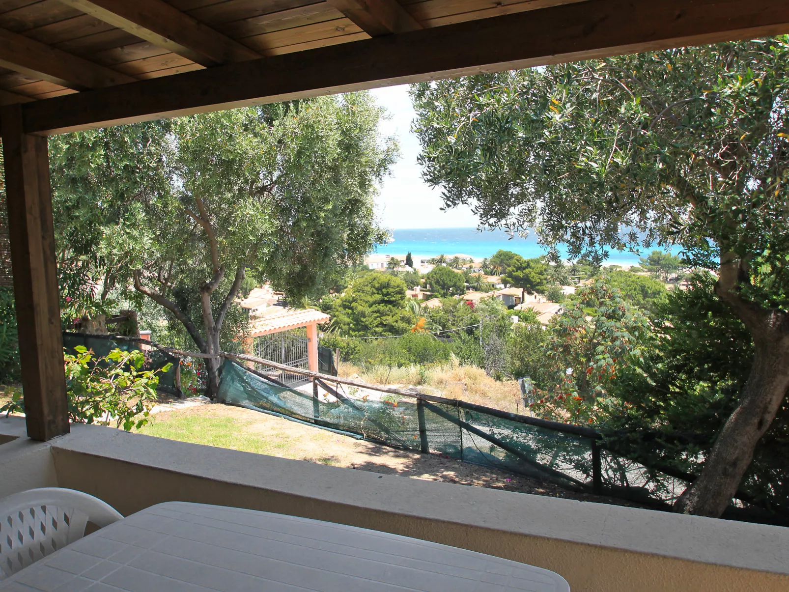 Belvedere Bilo-Outside