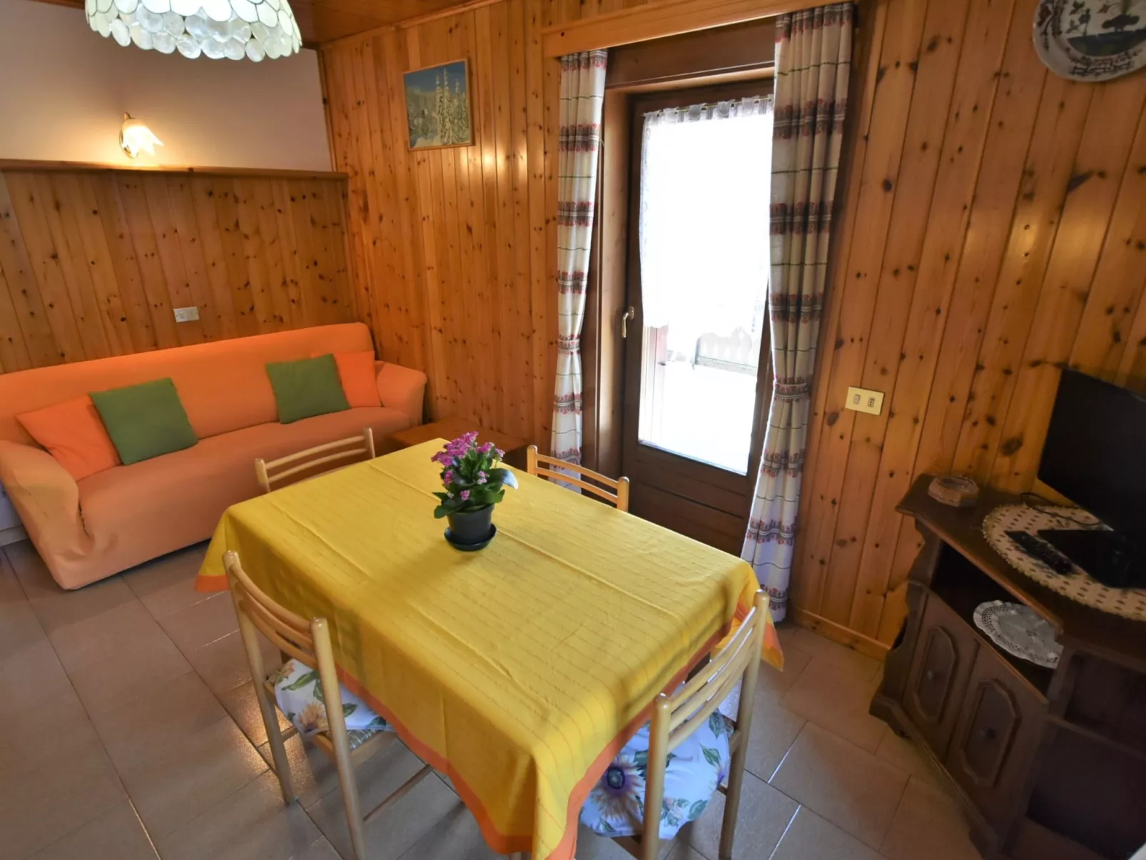 Casa Crapena-Inside