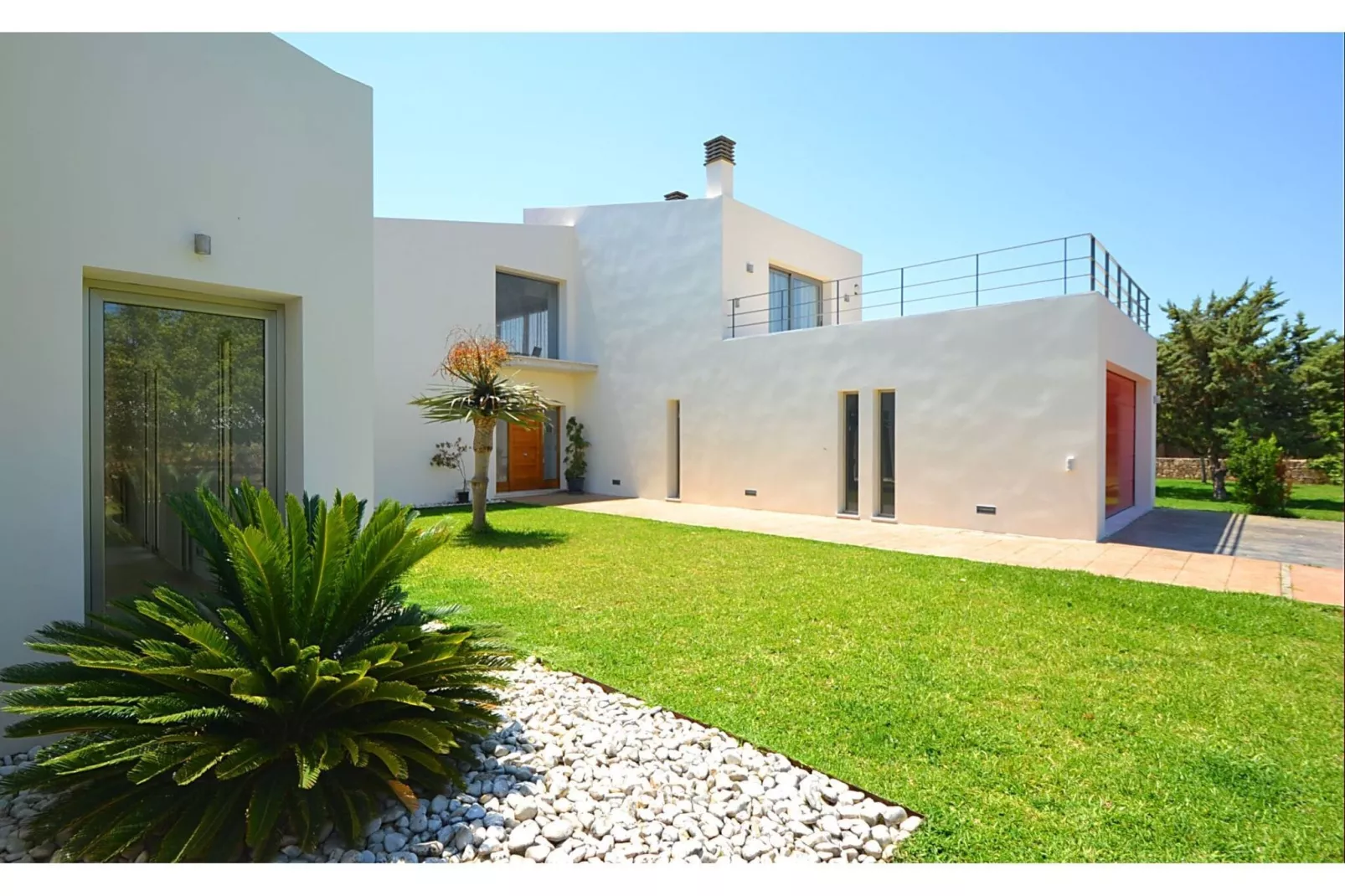 Casa Caleu-Gardens summer