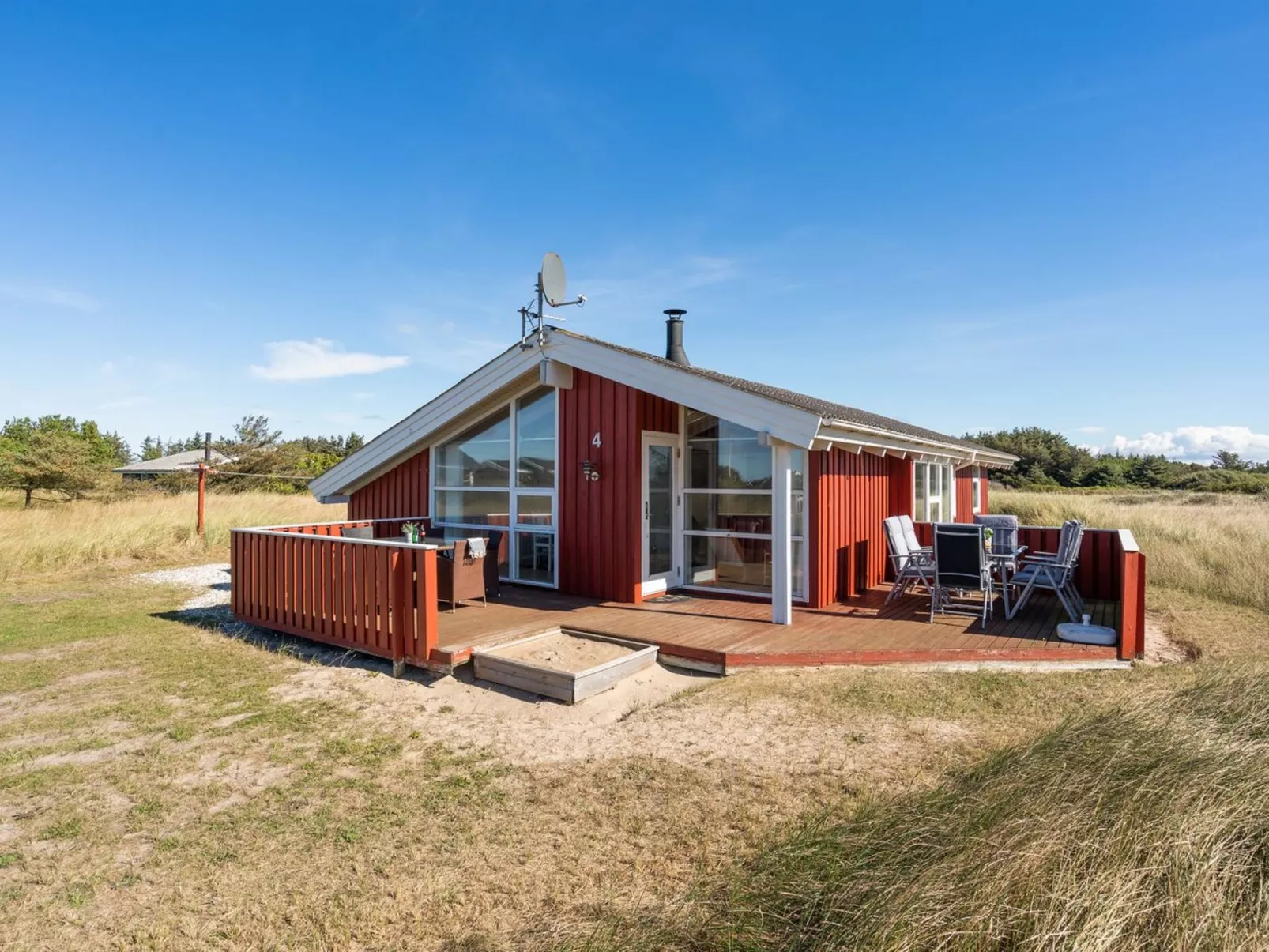 "Bertie" - 700m from the sea-Outside