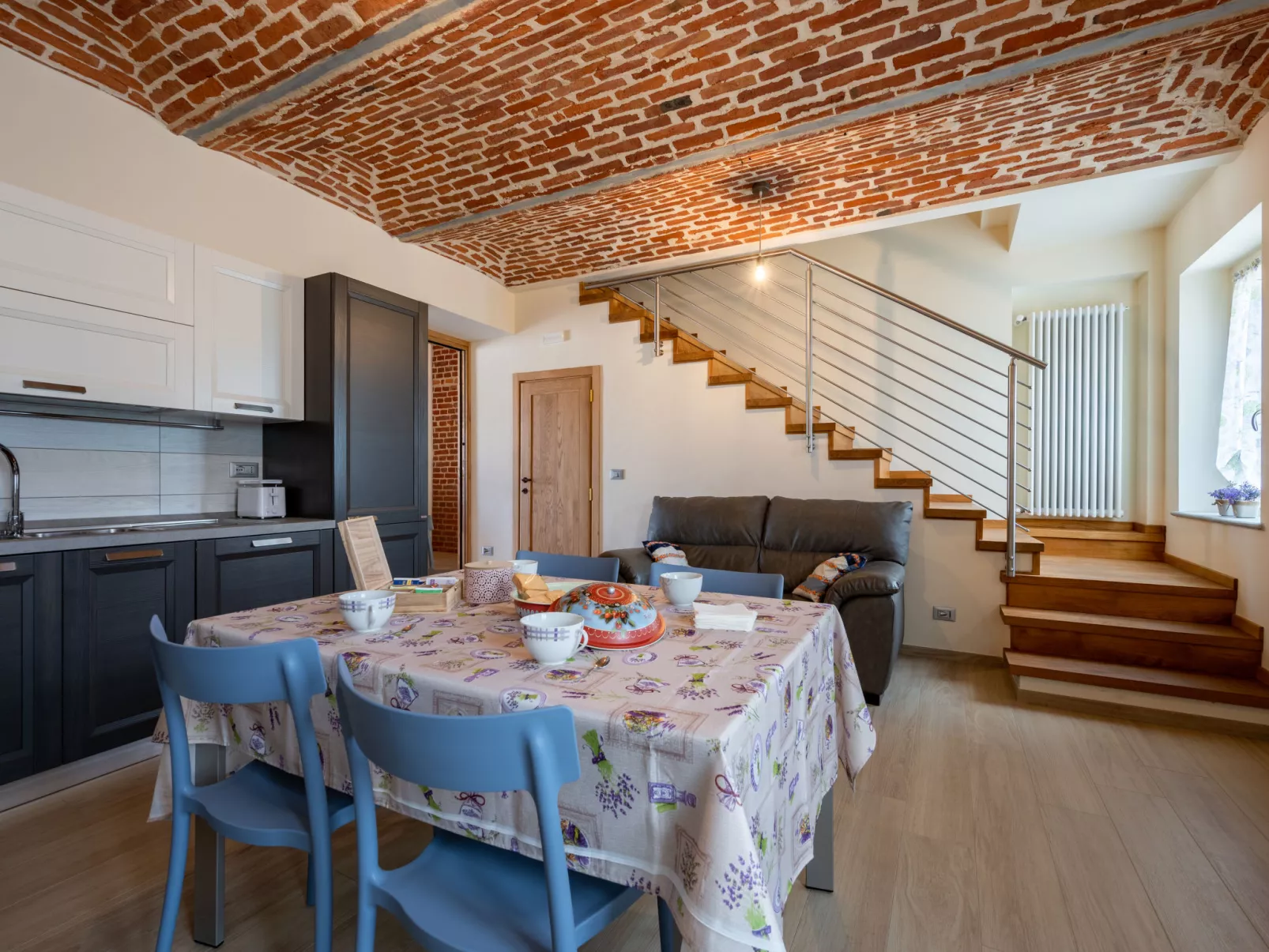 Bricco delle Rondini-Inside