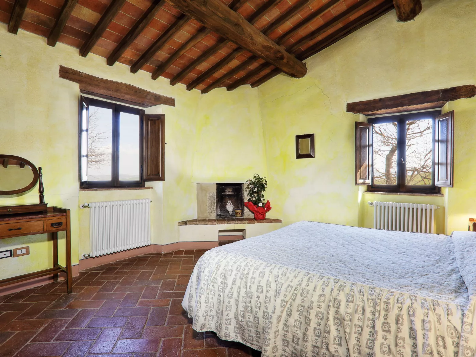 Casa Frati-Inside