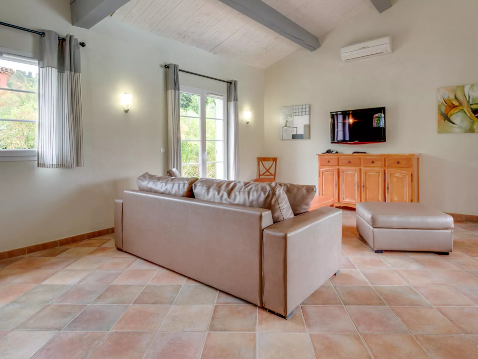 Domaine de Camiole-Inside